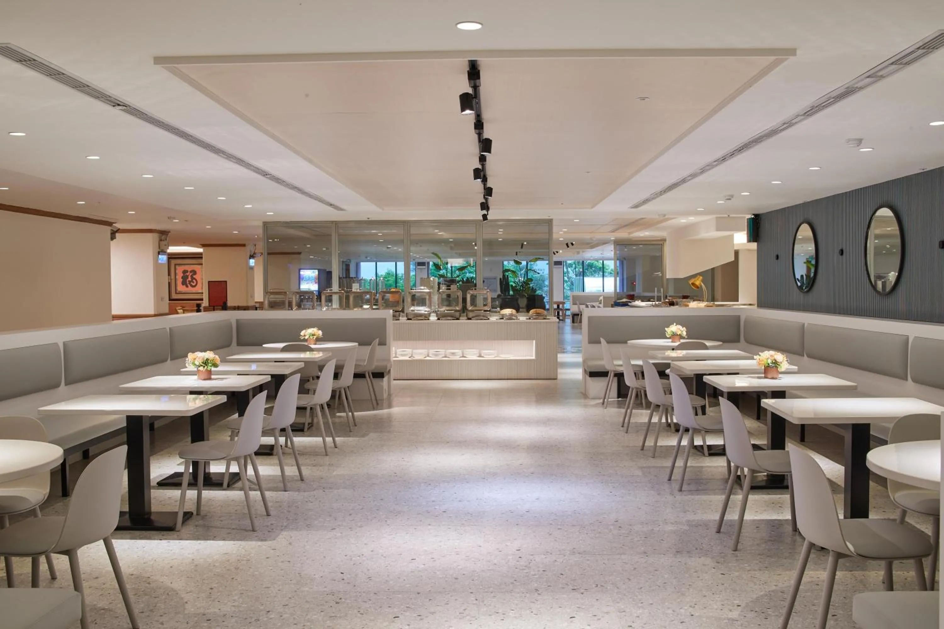 Restaurant/places to eat in Howard Lake Resort Shihmen Dam