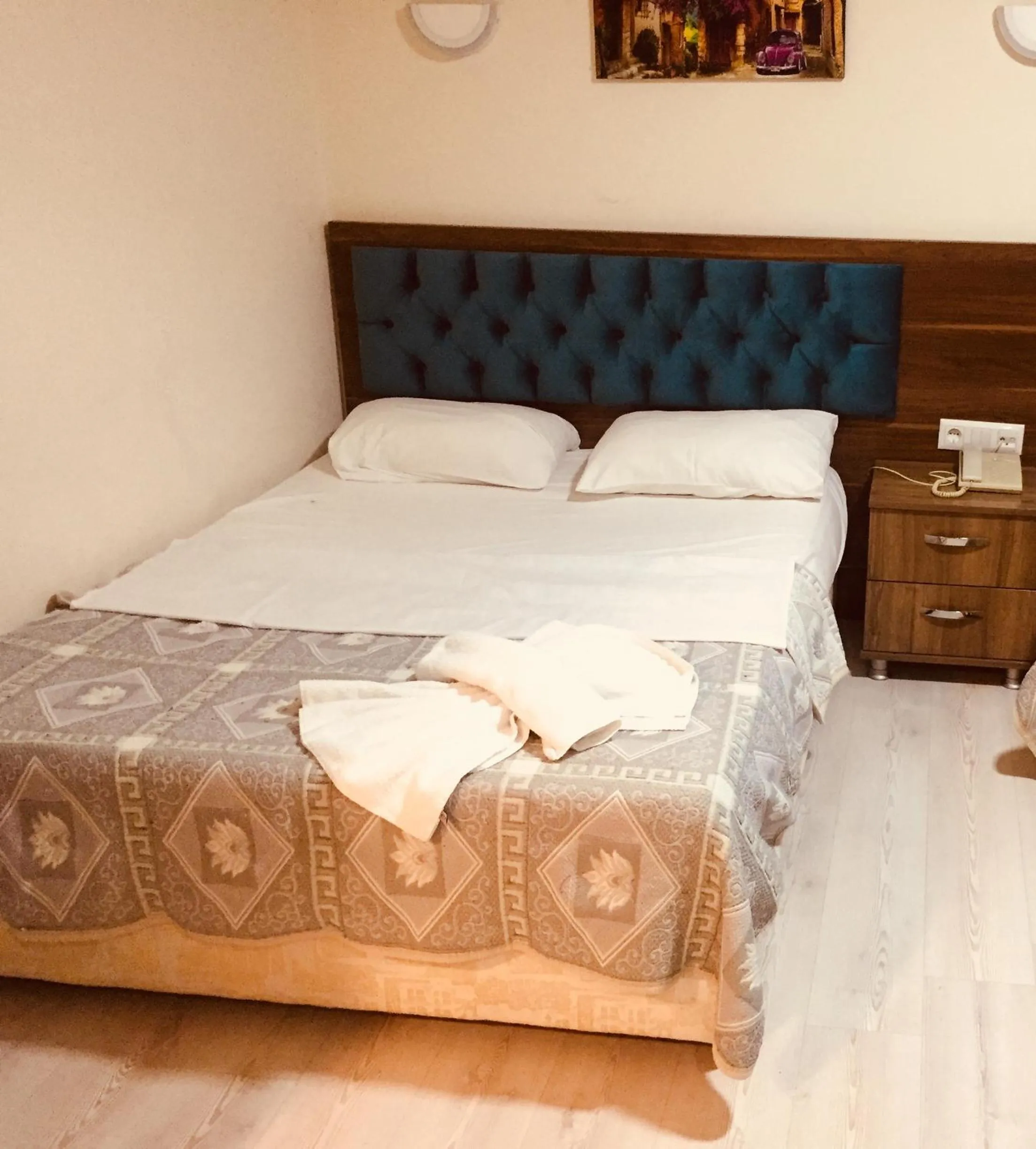 Bed in Hotel Marina City