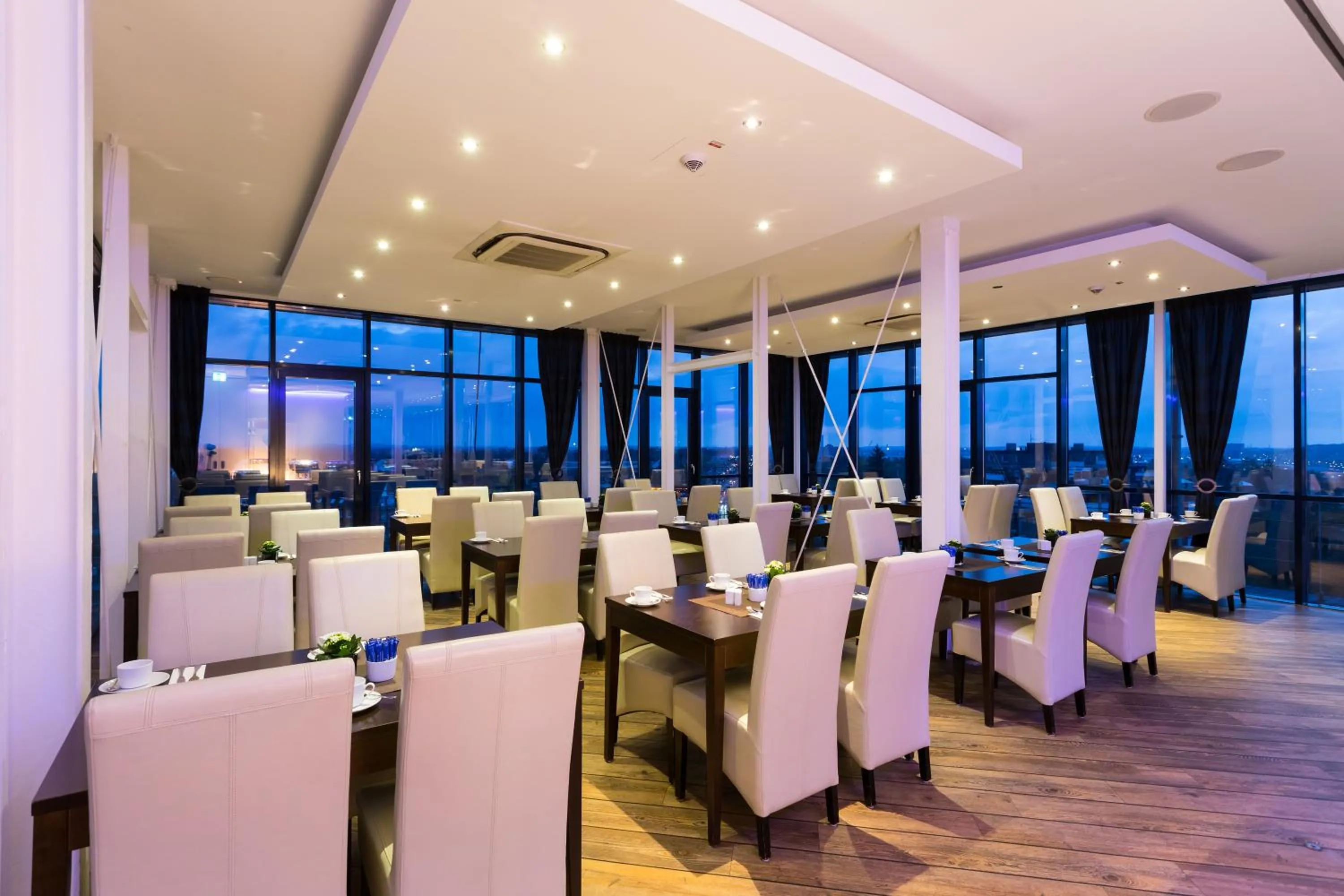 Restaurant/places to eat in Hotel IV Jahreszeiten Lübeck