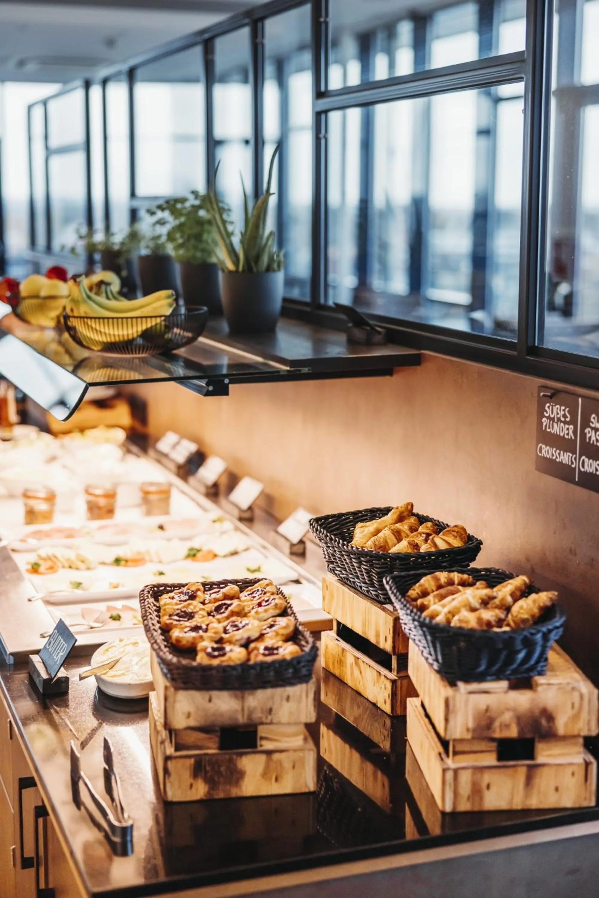 Breakfast in Hotel IV Jahreszeiten Lübeck
