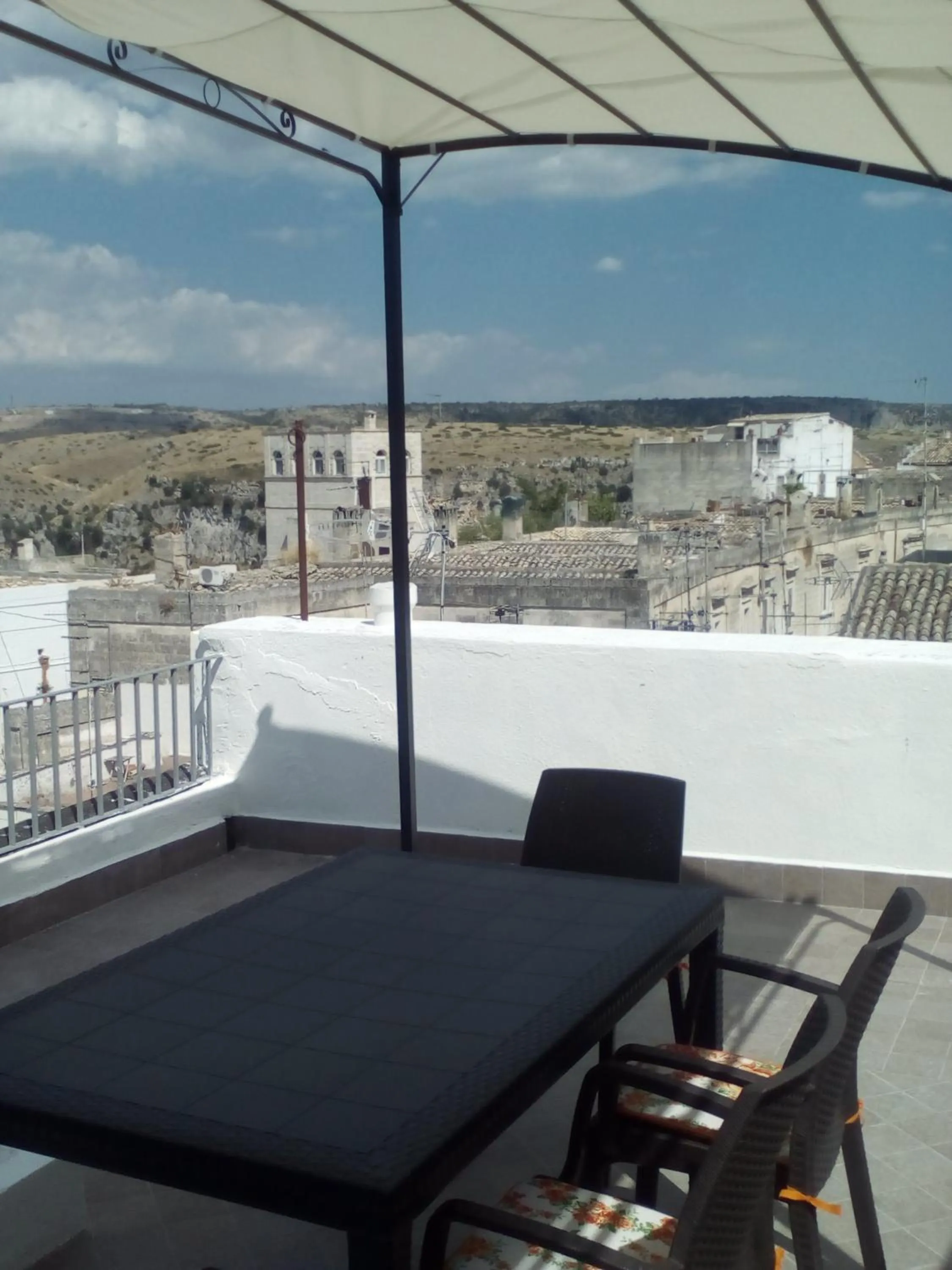 Breakfast in Sister's love