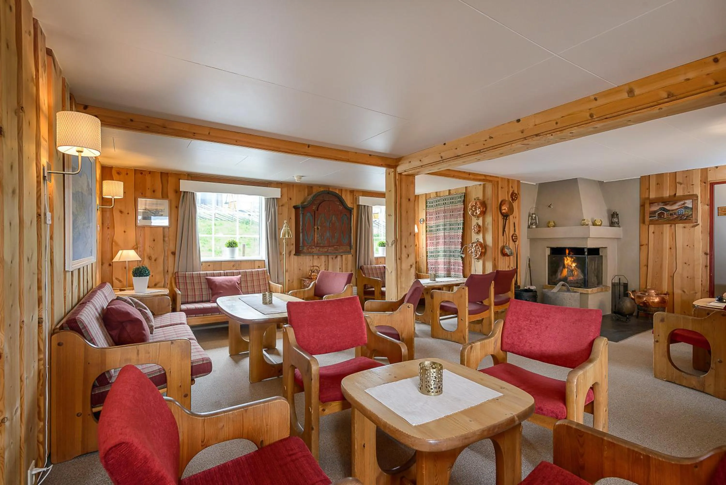 Communal lounge/ TV room in Lillehammer Fjellstue og Hytteutleie