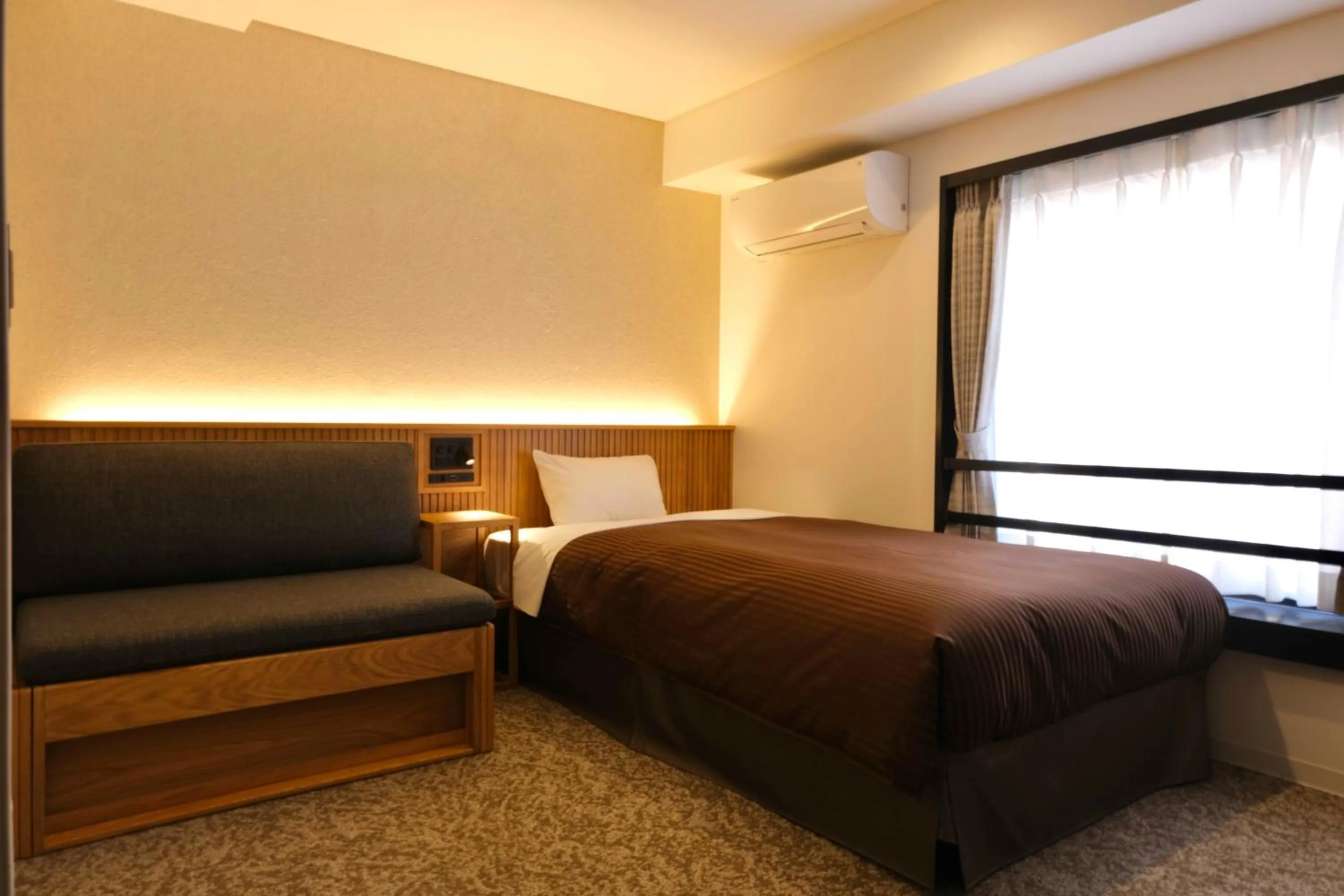 Photo of the whole room, Bed in Belmont Hotel