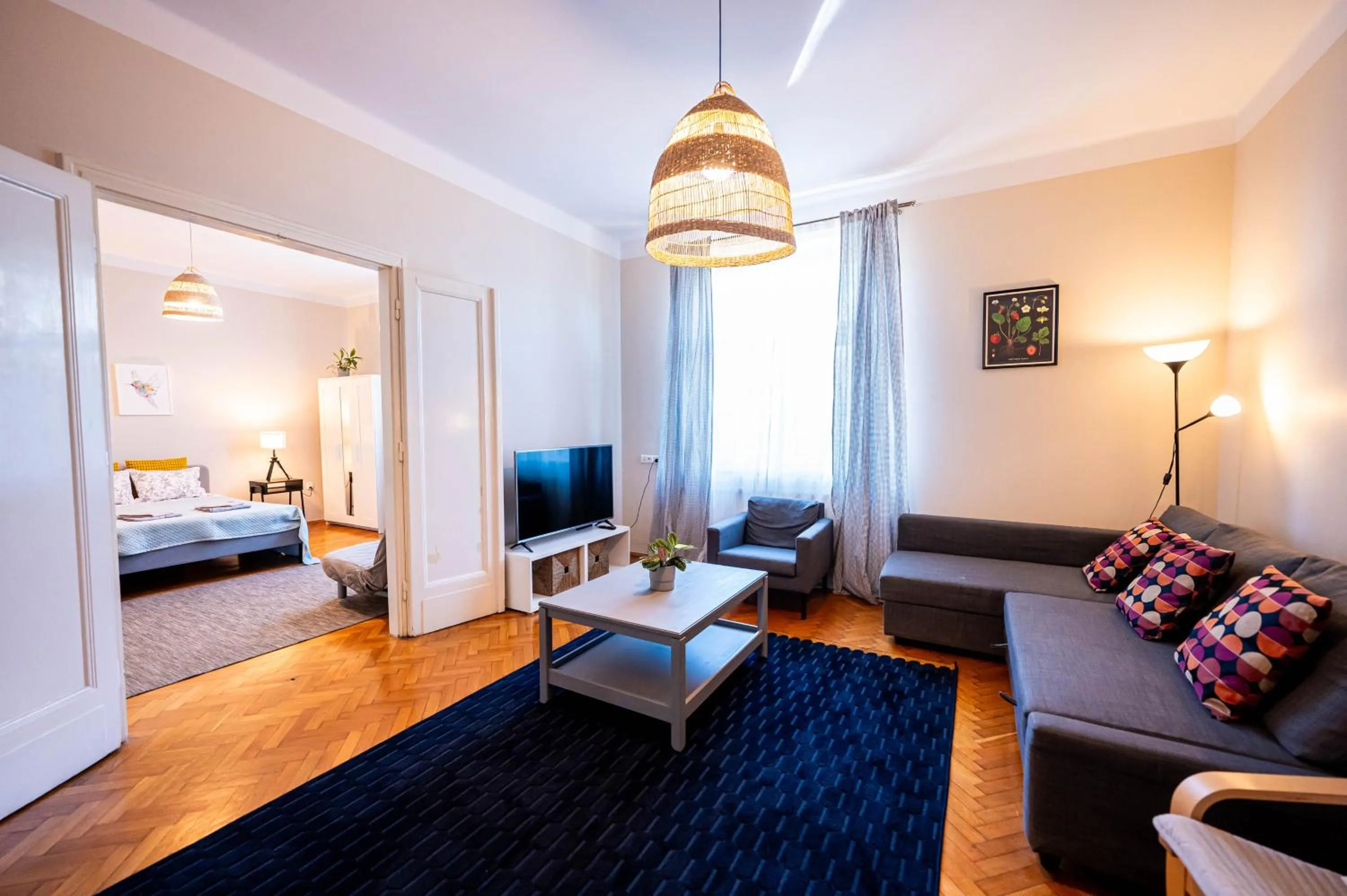 TV and multimedia, Bed in Trip Apartments