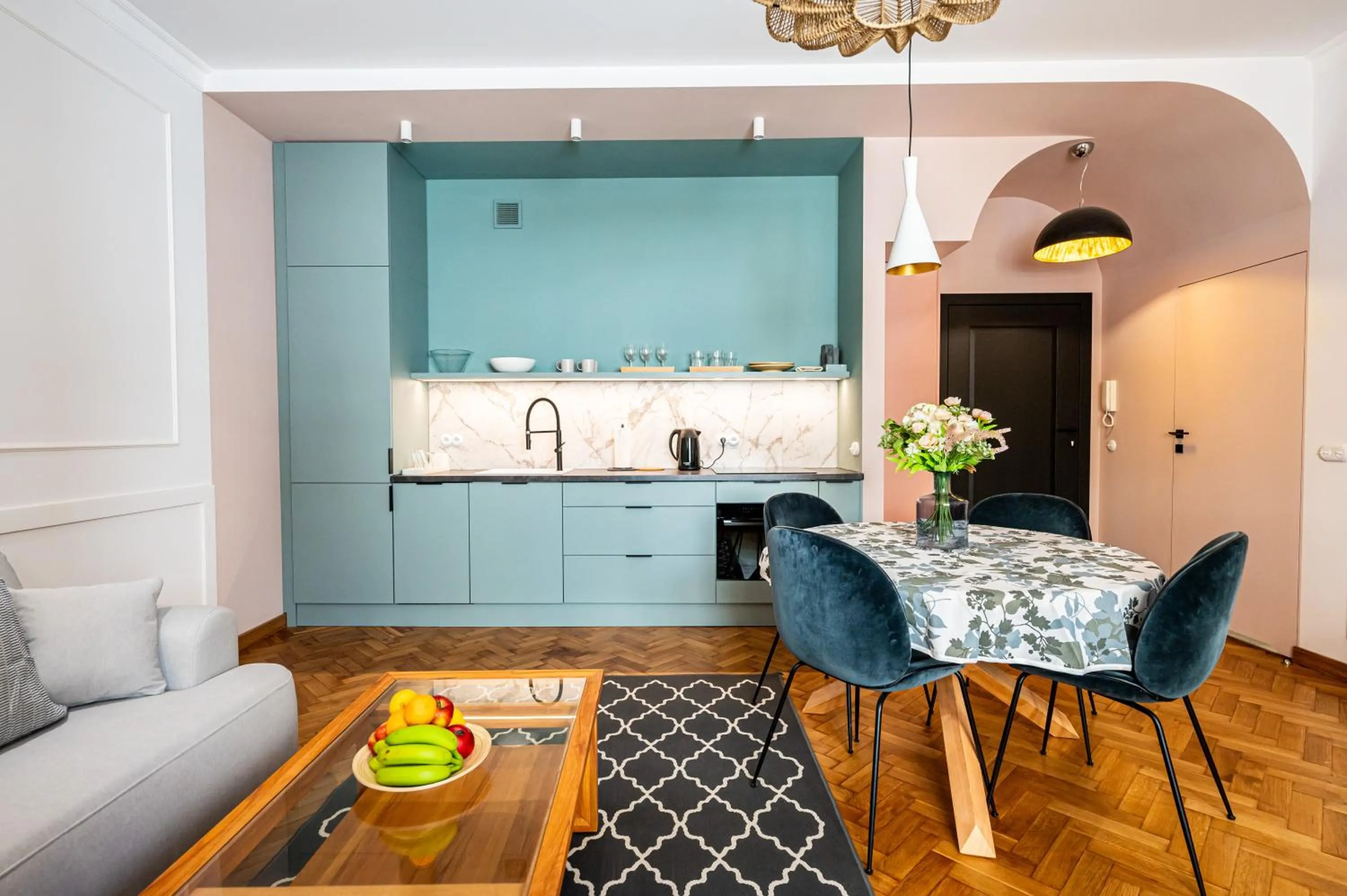 Kitchen or kitchenette in Trip Apartments