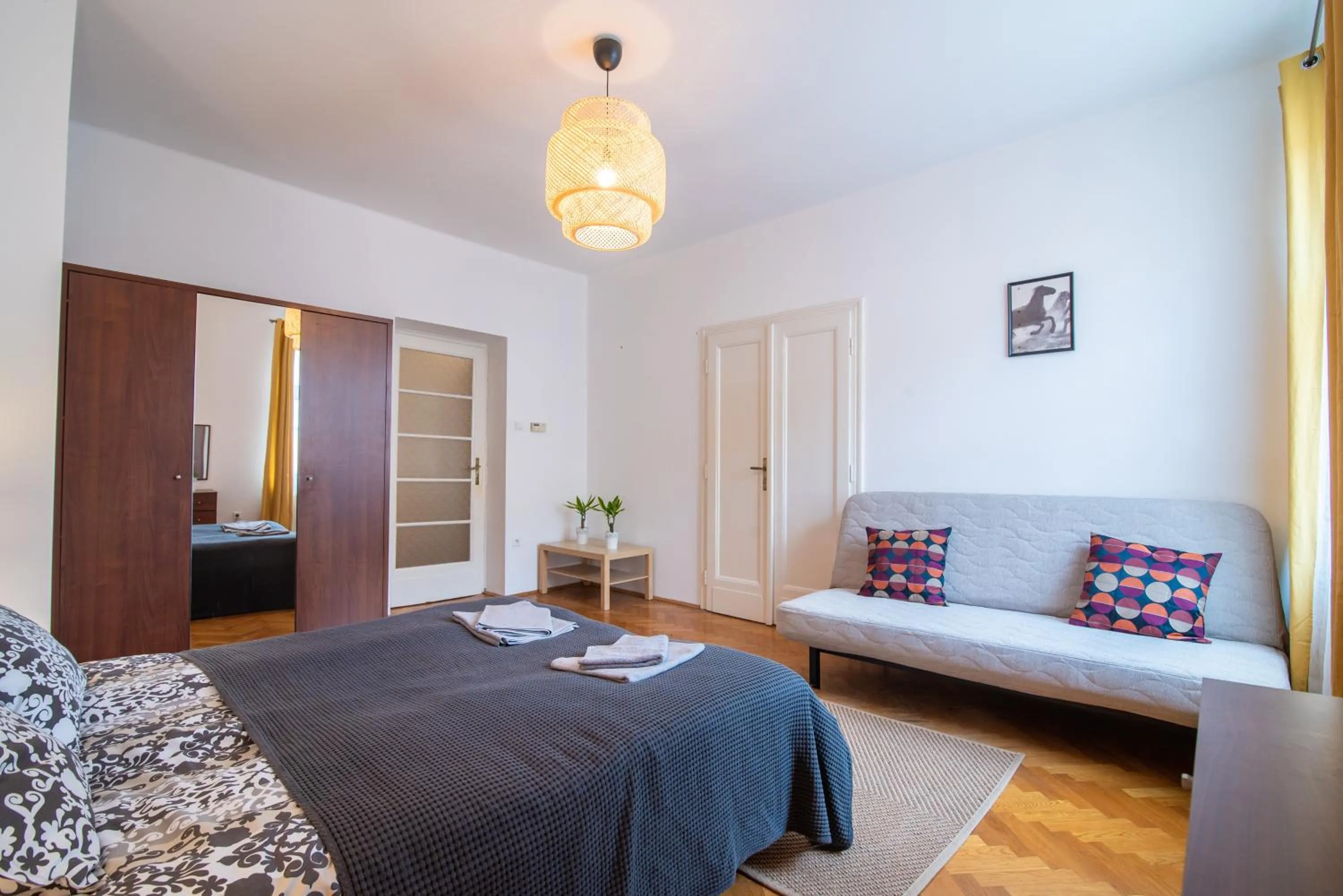 TV and multimedia, Bed in Trip Apartments