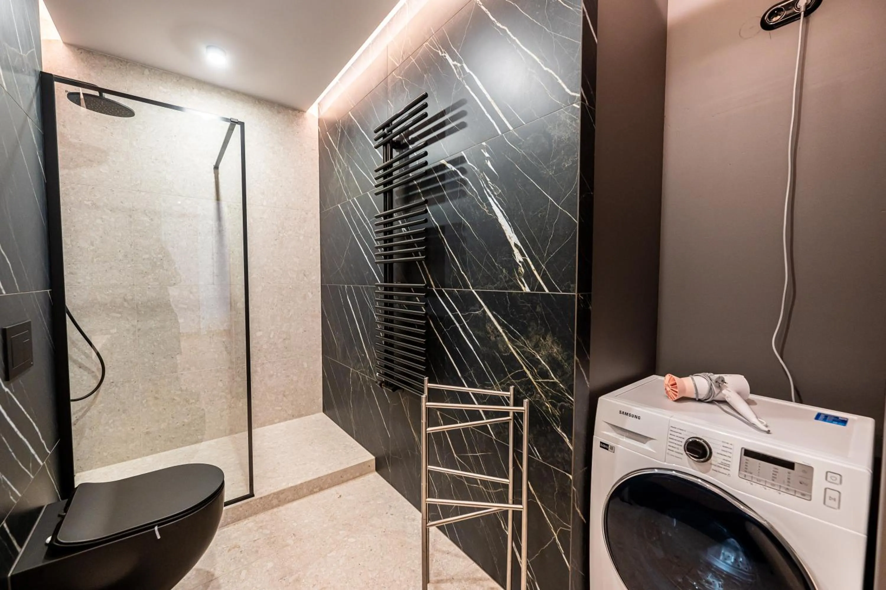 Shower in Trip Apartments