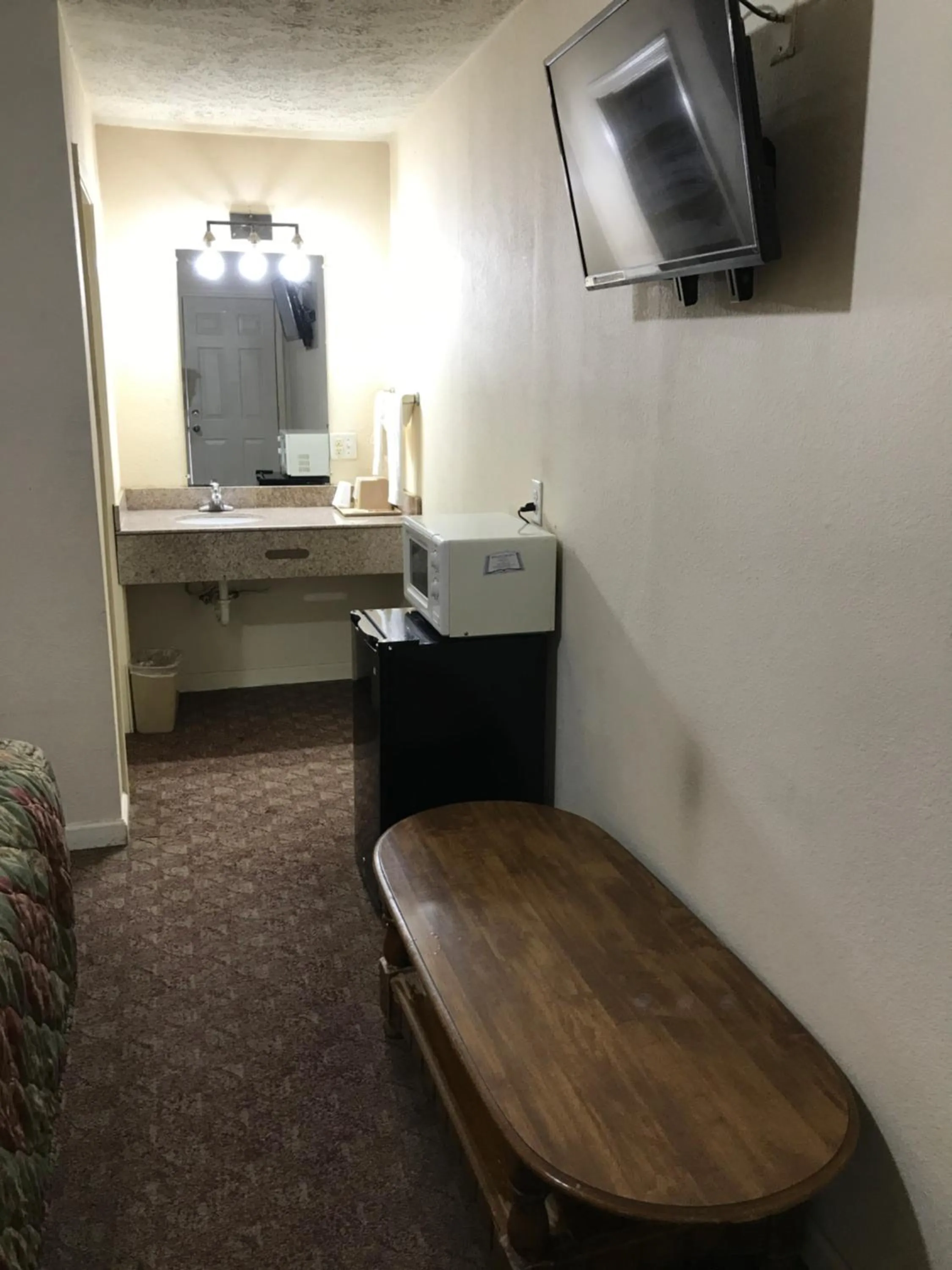 Bathroom in Travelers Inn Motel