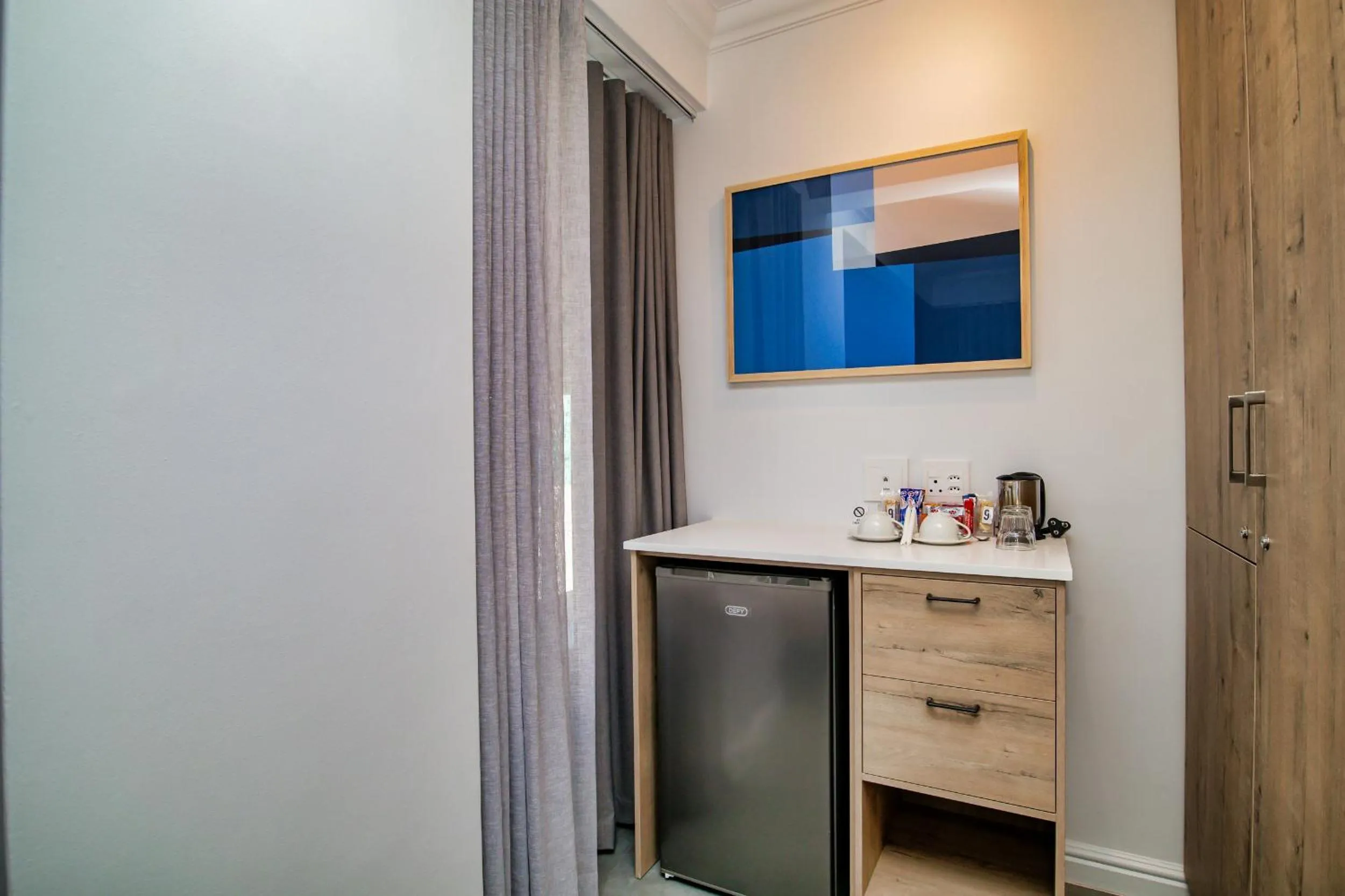 Coffee/tea facilities in 9 On Barrack