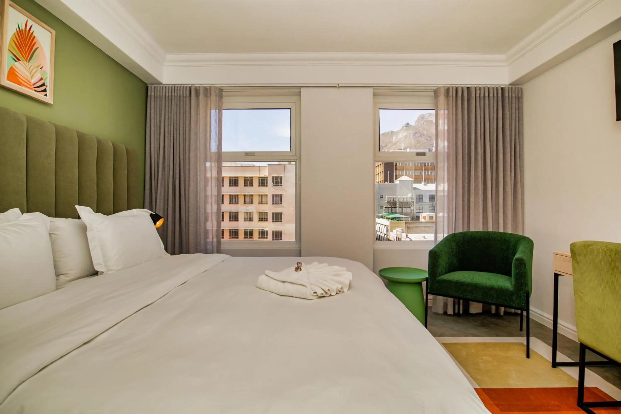 Seating area, Bed in 9 On Barrack