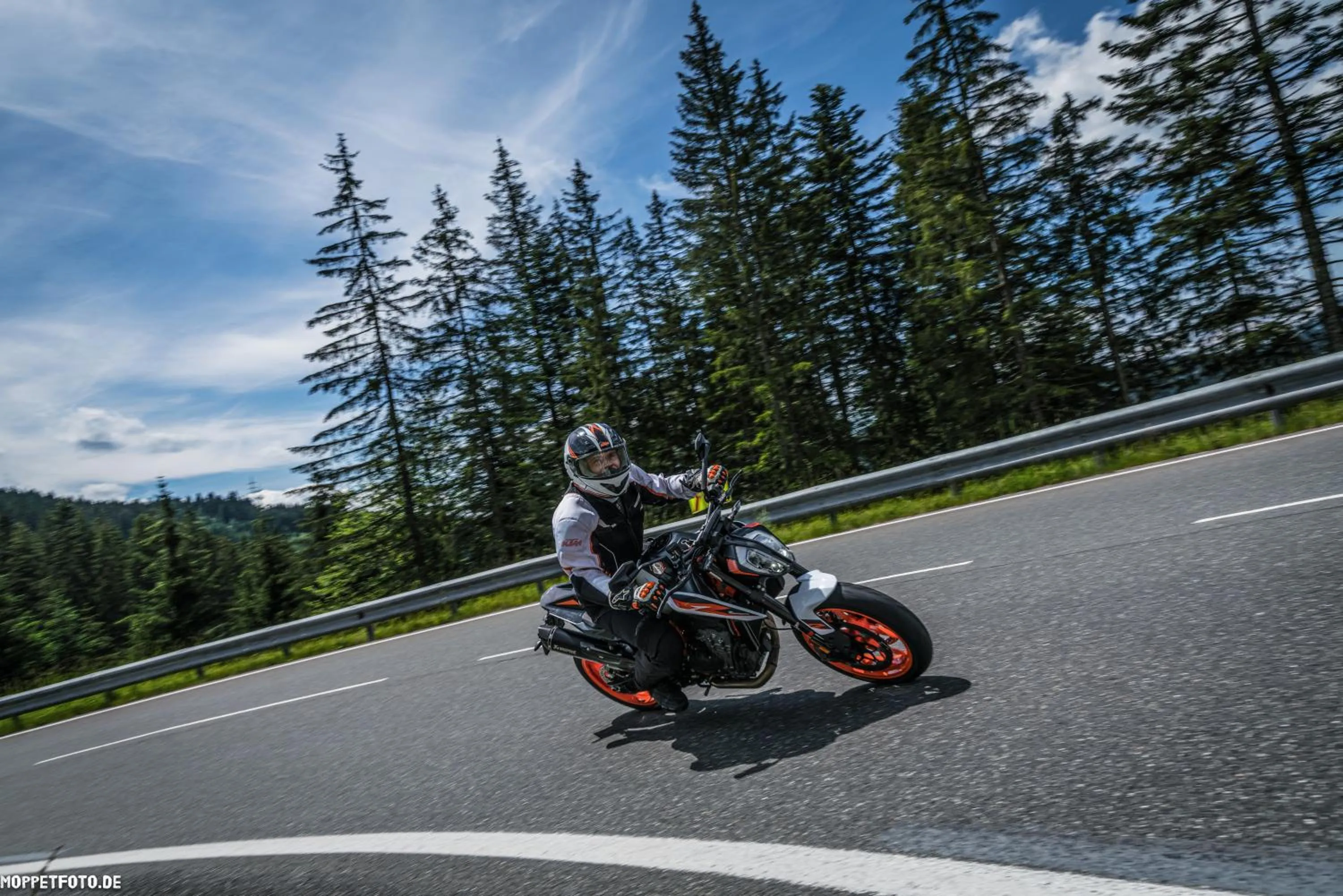 Natural landscape in Hotel-Restaurant Bike&Snow Lederer