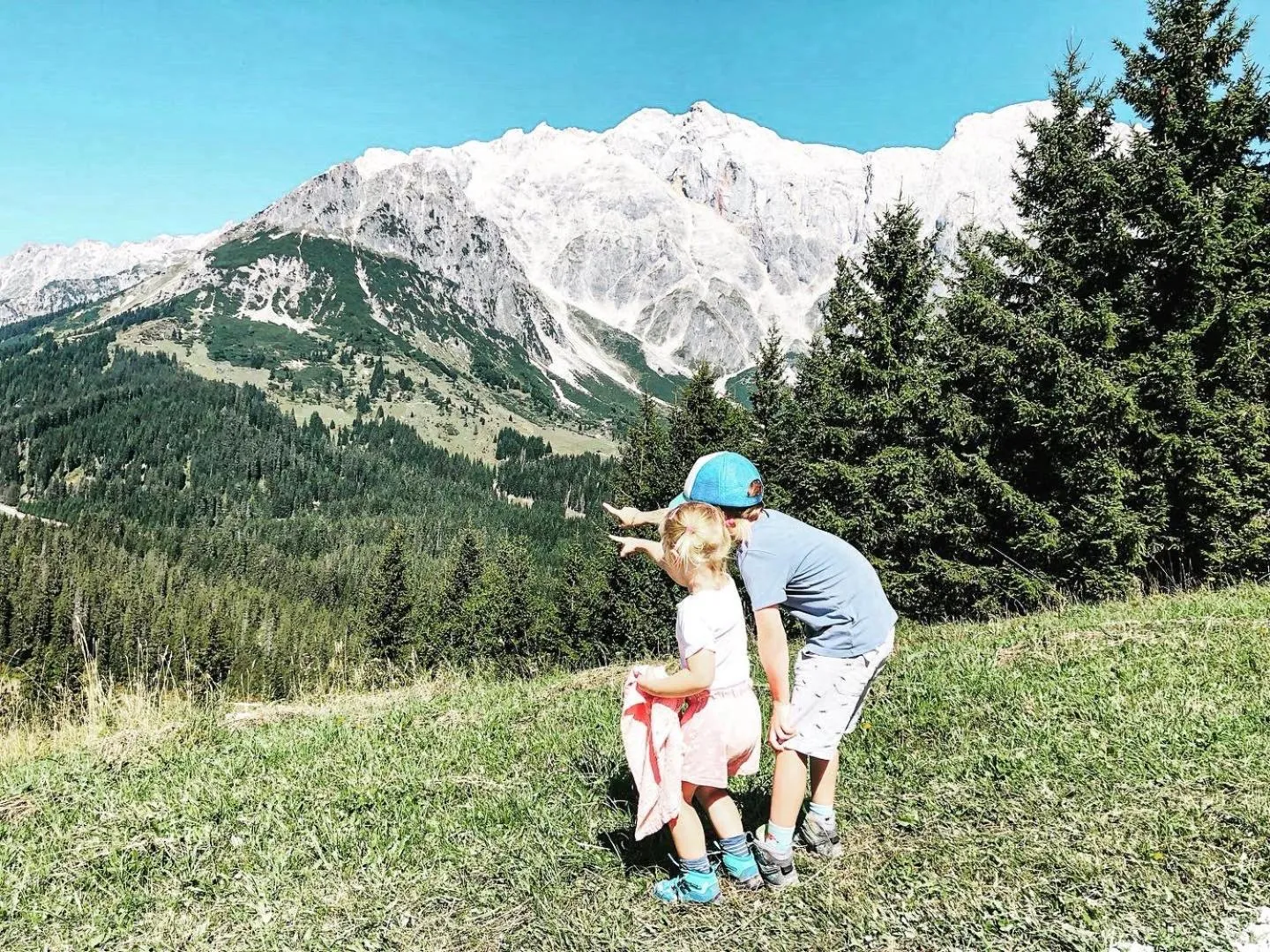 children in Hotel-Restaurant Bike&Snow Lederer