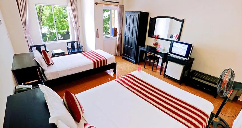 Bed in Lam Bao Long Hotel