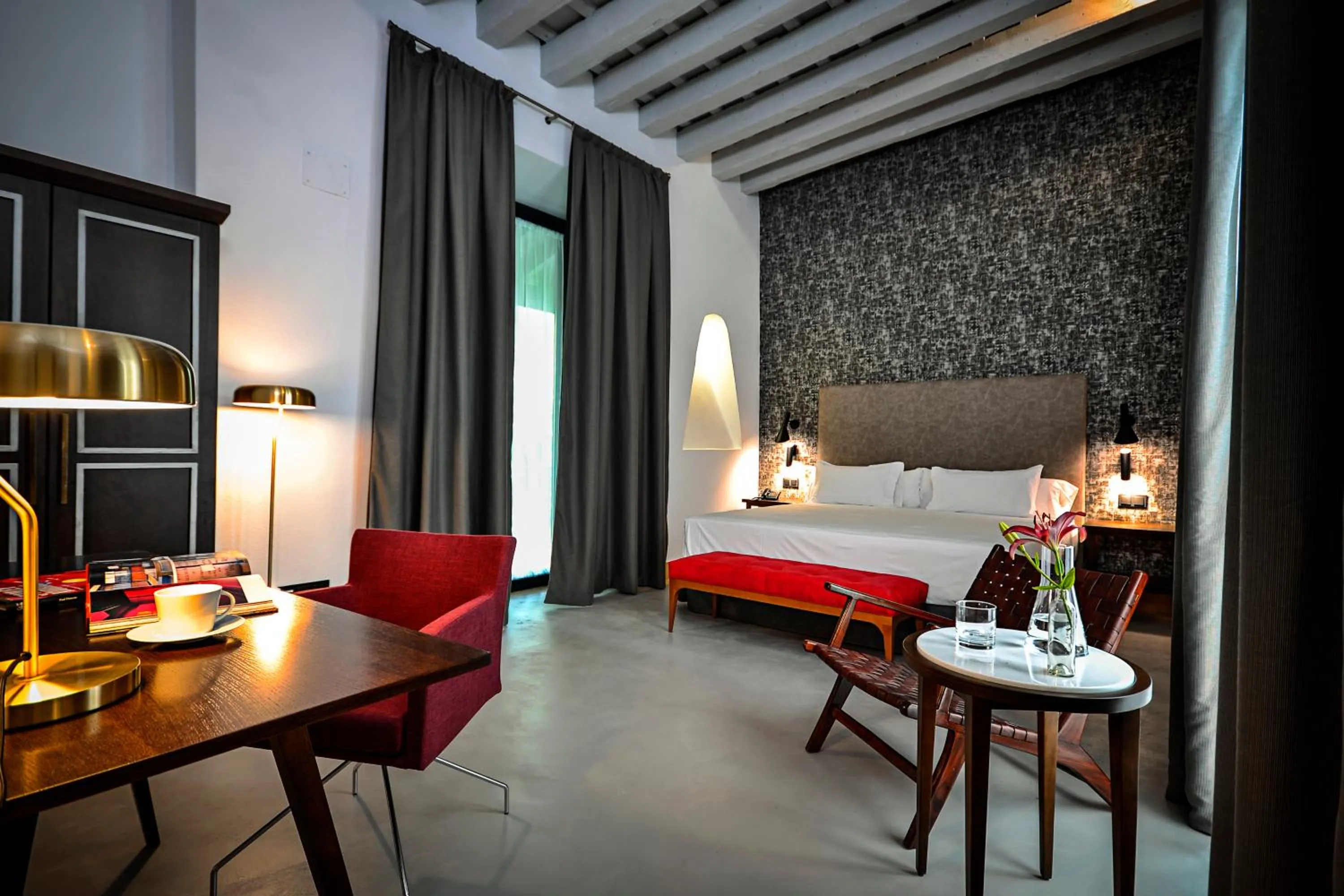 Bedroom, Bed in Legado Alcazar Hotel