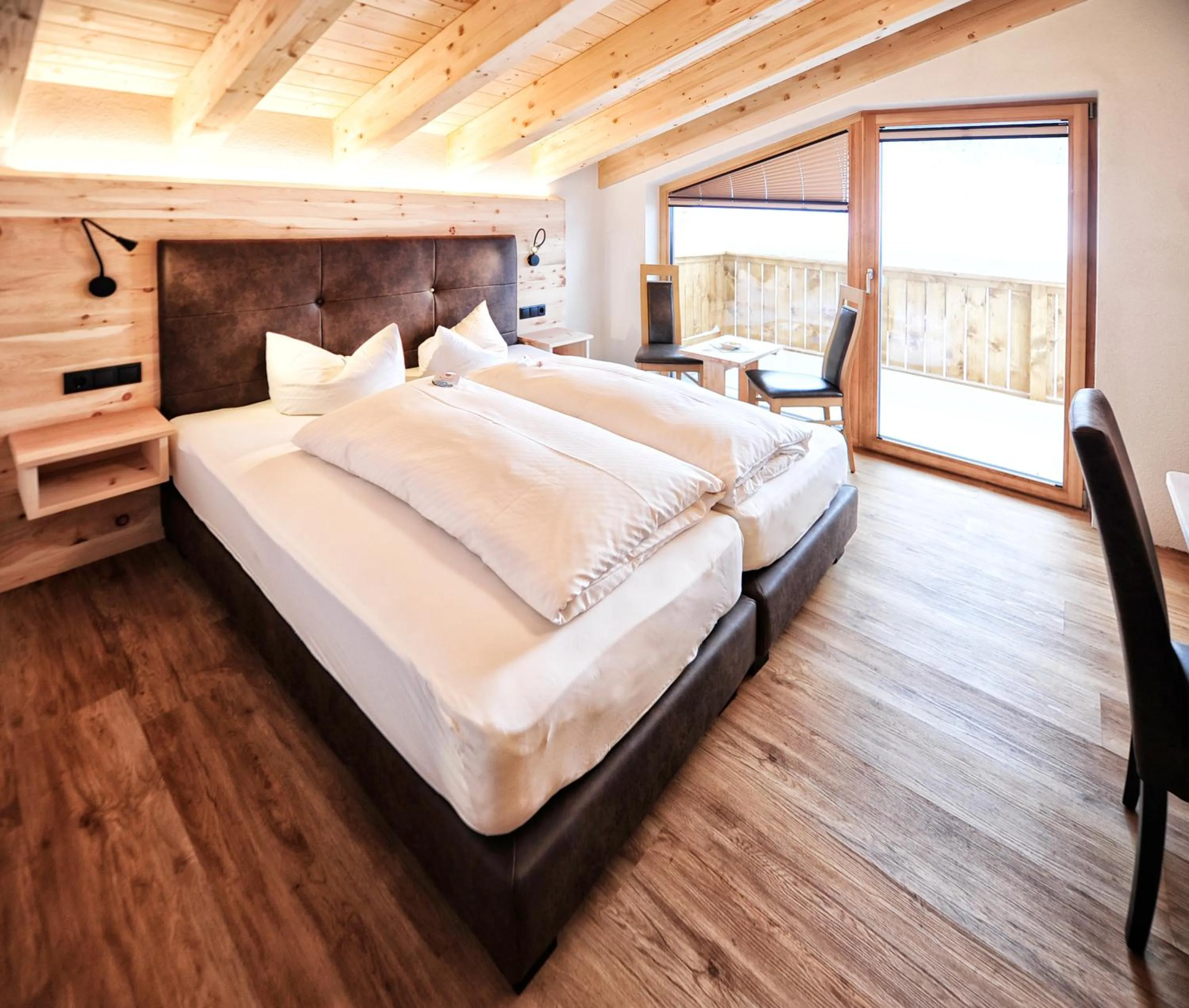 Photo of the whole room, Bed in Alpen Boutique Hotel Alpetta