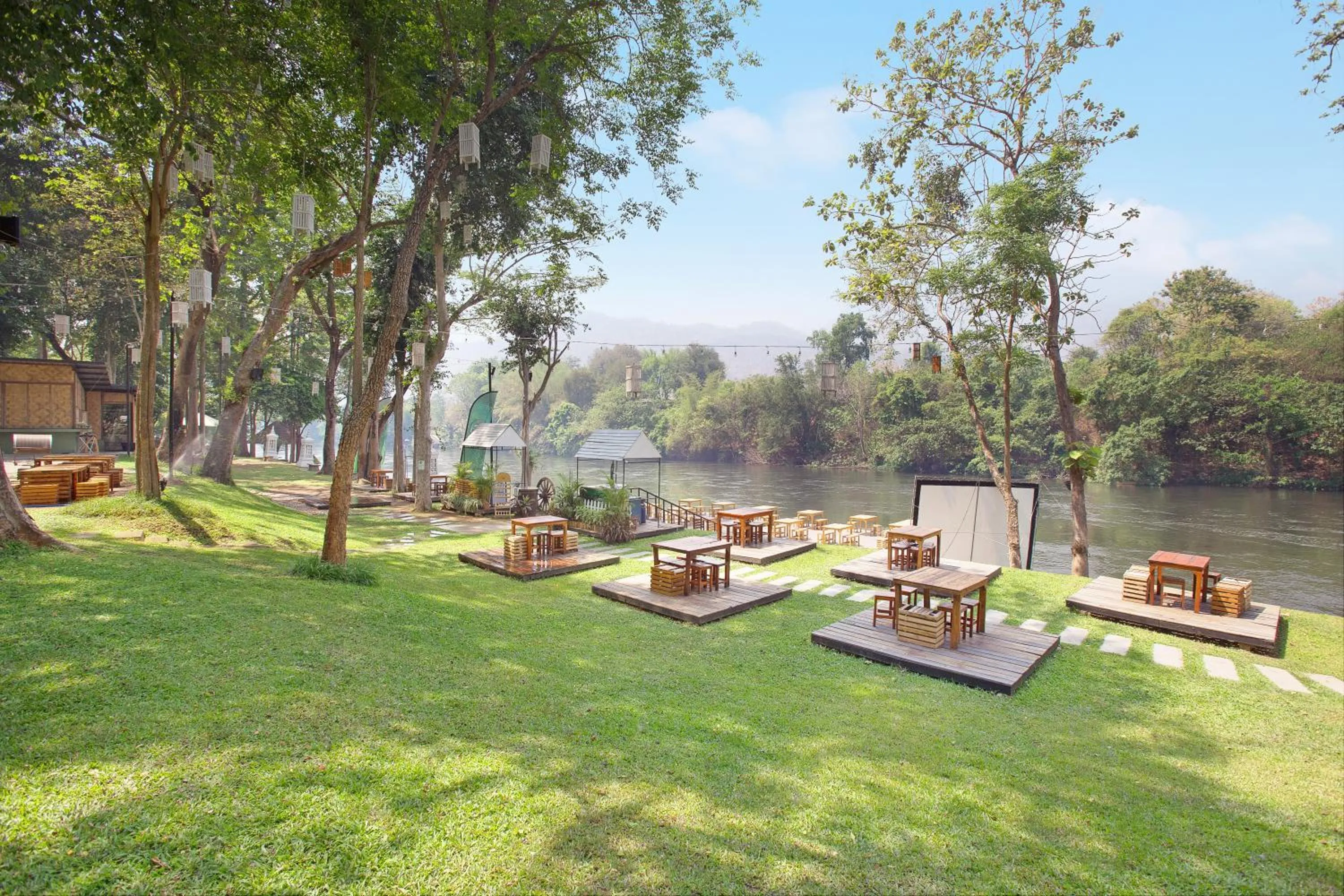 Restaurant/places to eat in Mida Resort Kanchanaburi - SHA PLUS