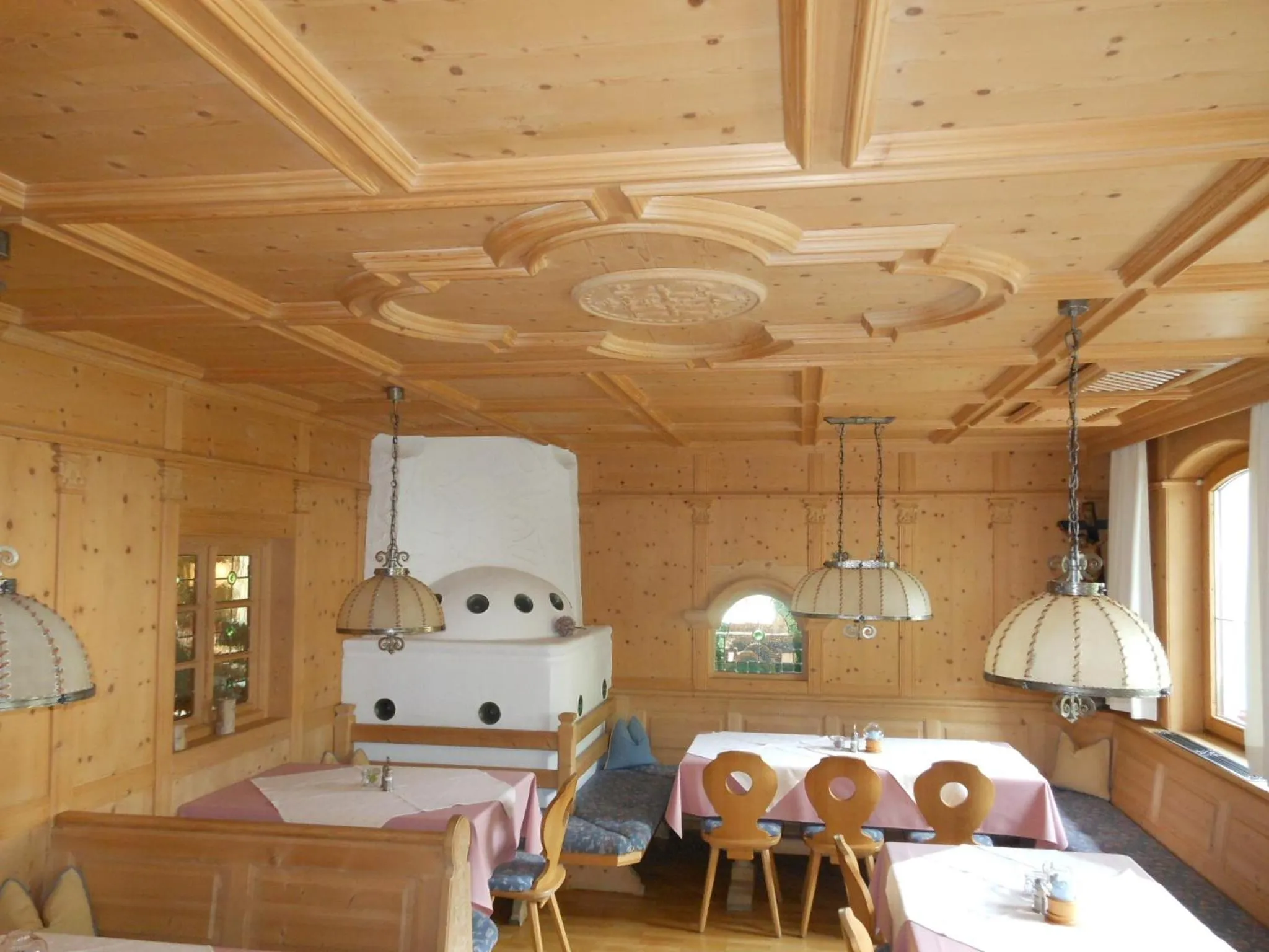 Restaurant/places to eat in Hotel Landle