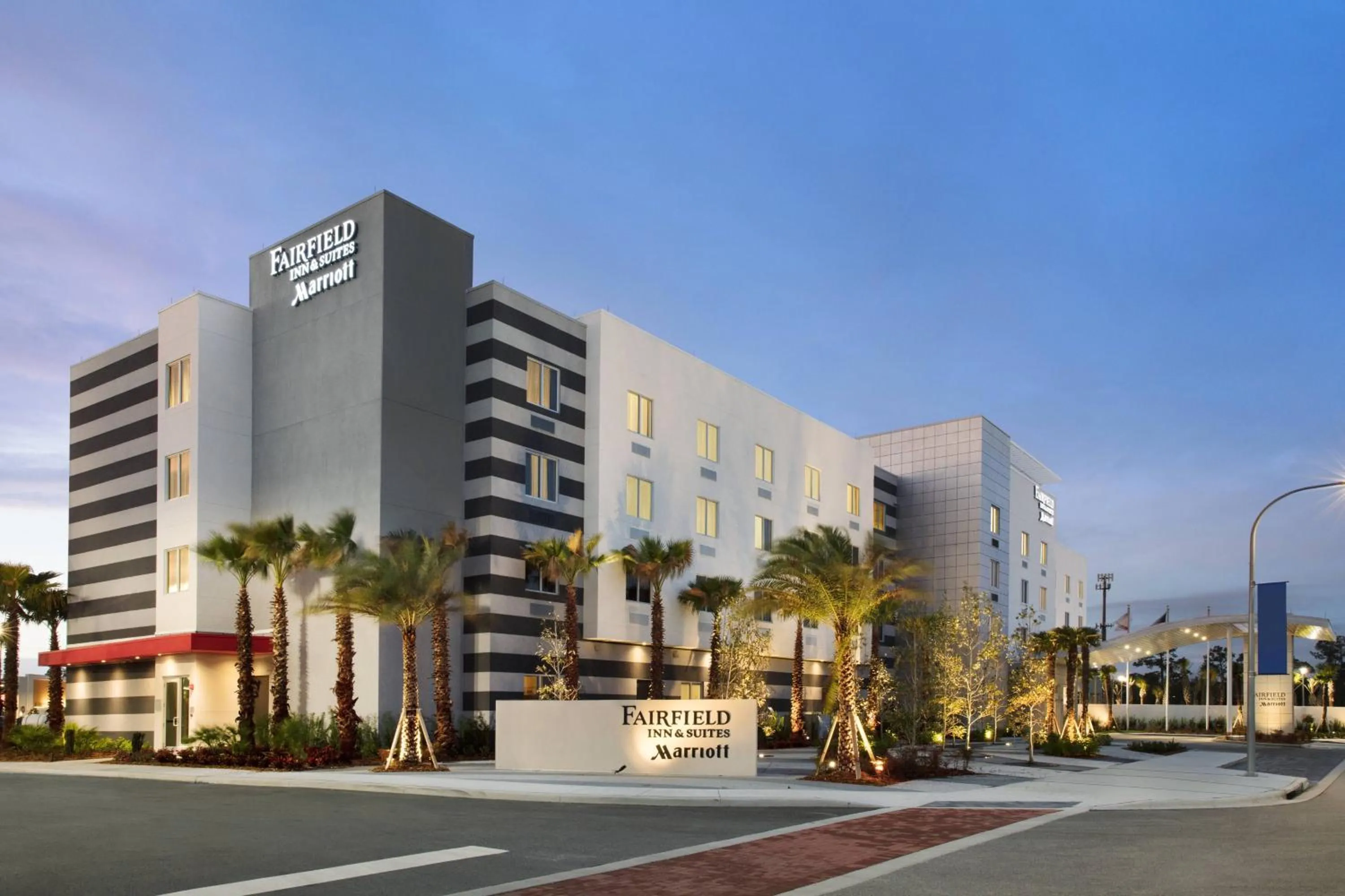 Property building in Fairfield Inn & Suites by Marriott Daytona Beach Speedway/Airport