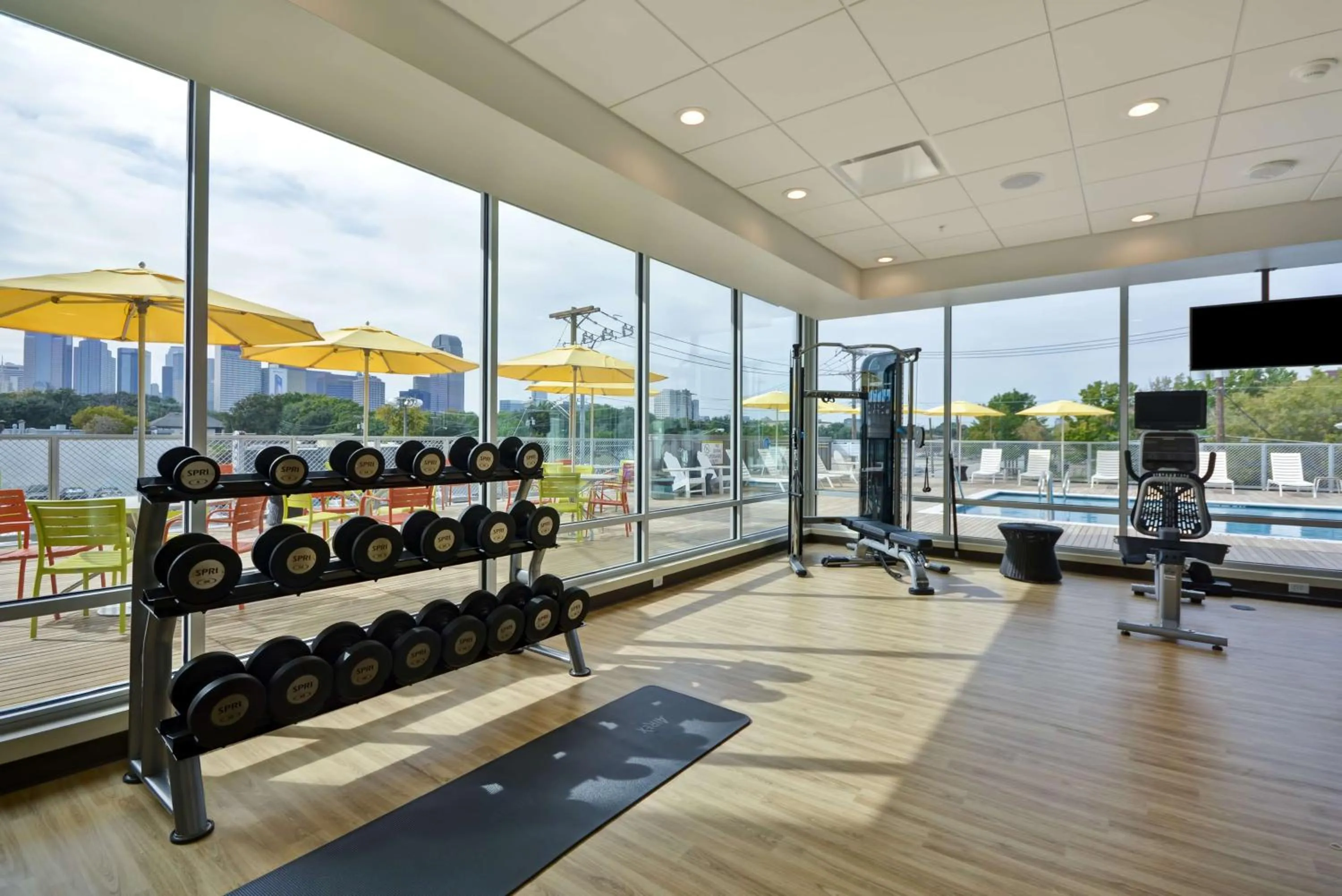 Fitness centre/facilities in Home2 Suites by Hilton Dallas Downtown at Baylor Scott & White
