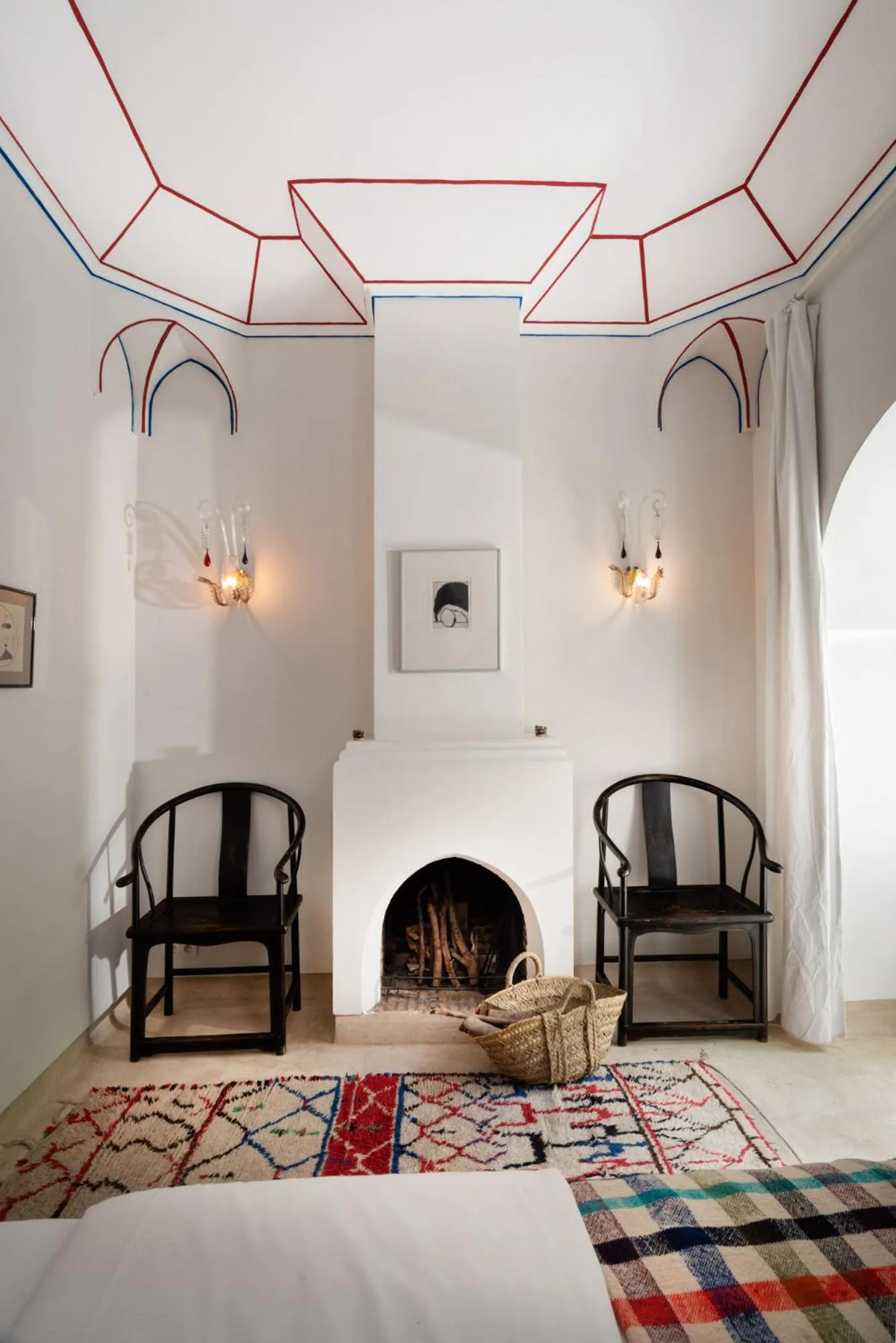 Seating area, Bed in Riad Kbour & Chou