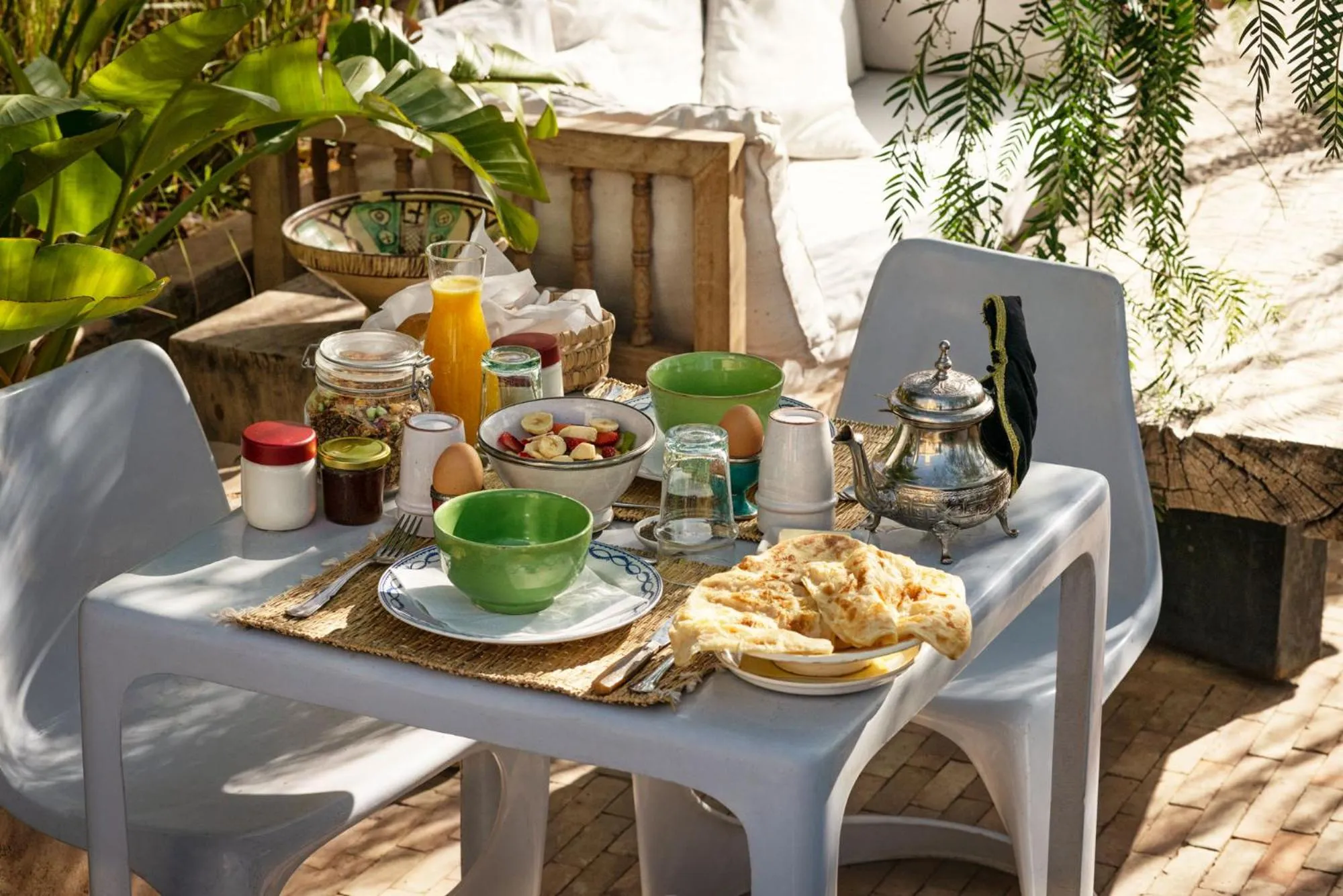 Food in Riad Kbour & Chou