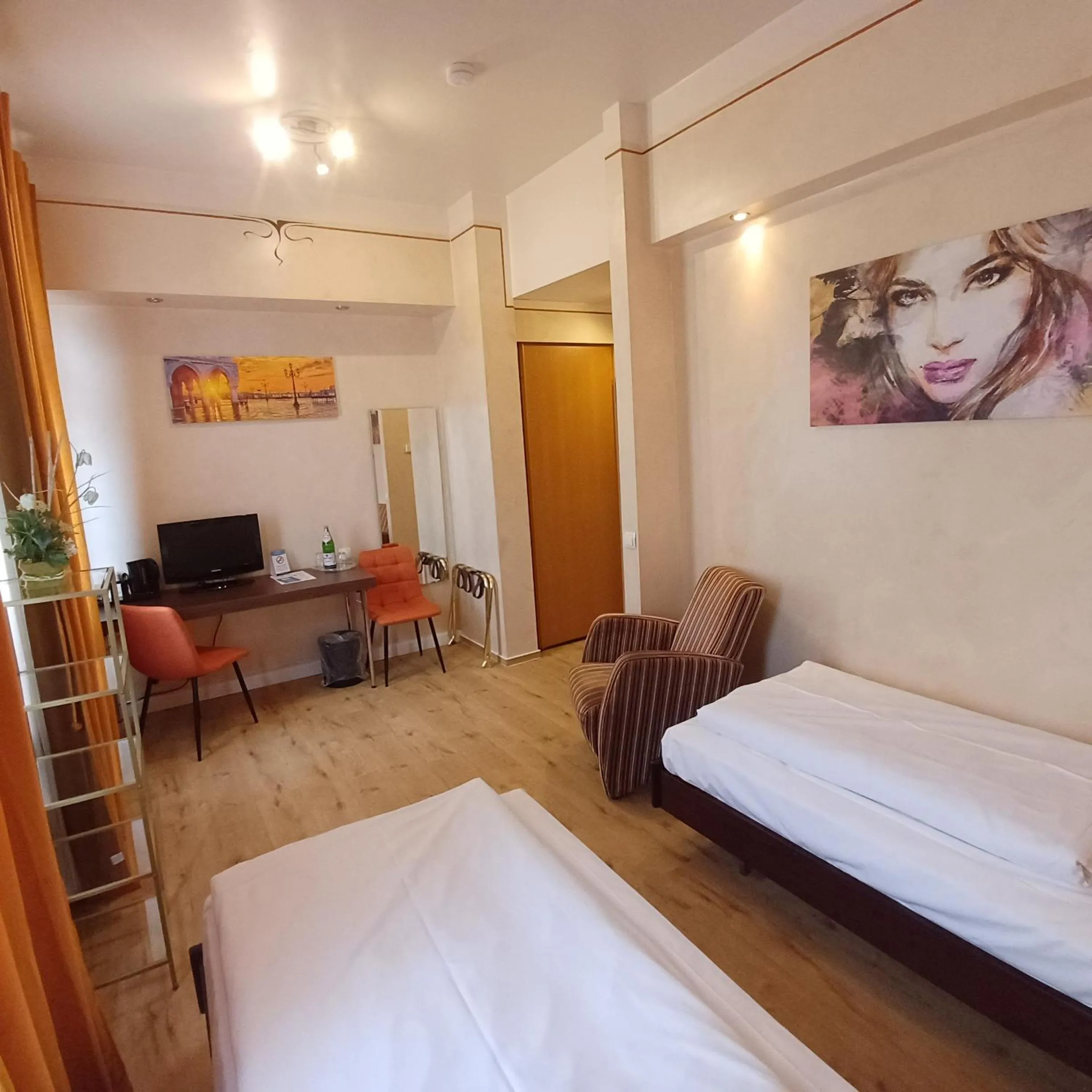 Photo of the whole room, Bed in TRIP INN PostHotel Düren