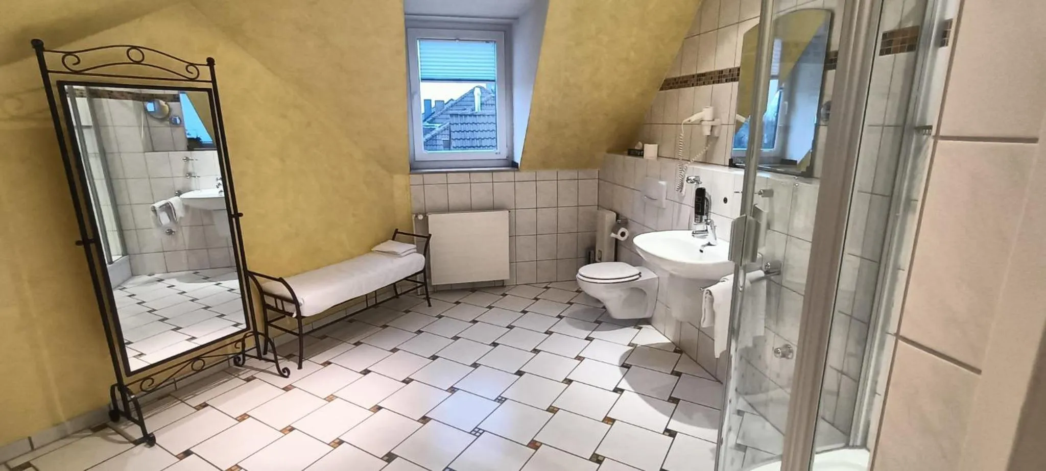 Bathroom in TRIP INN PostHotel Düren