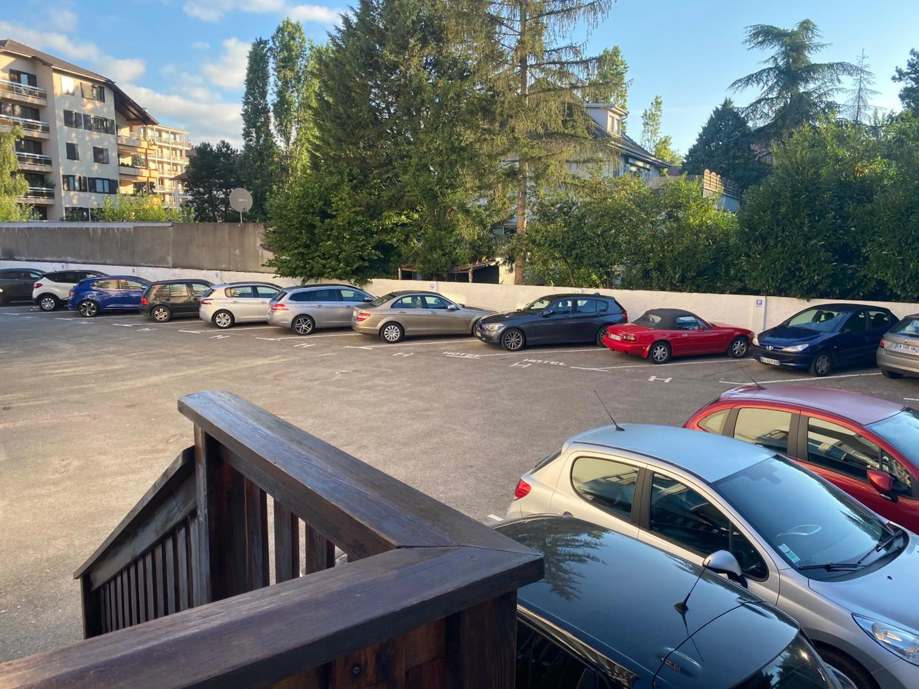 Balcony/Terrace in Savoie Hotel aux portes de Genève