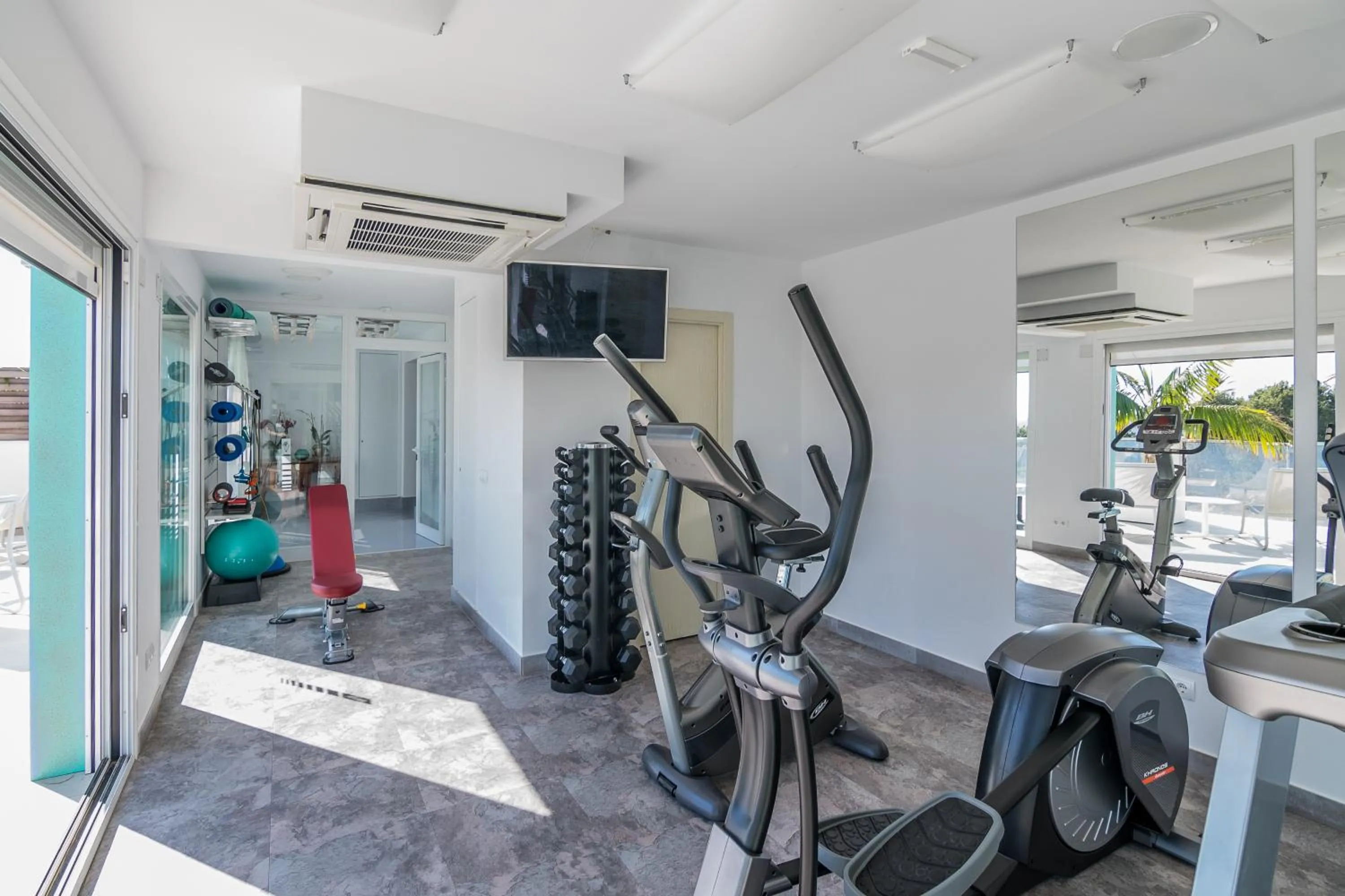 Fitness centre/facilities in Lux Isla