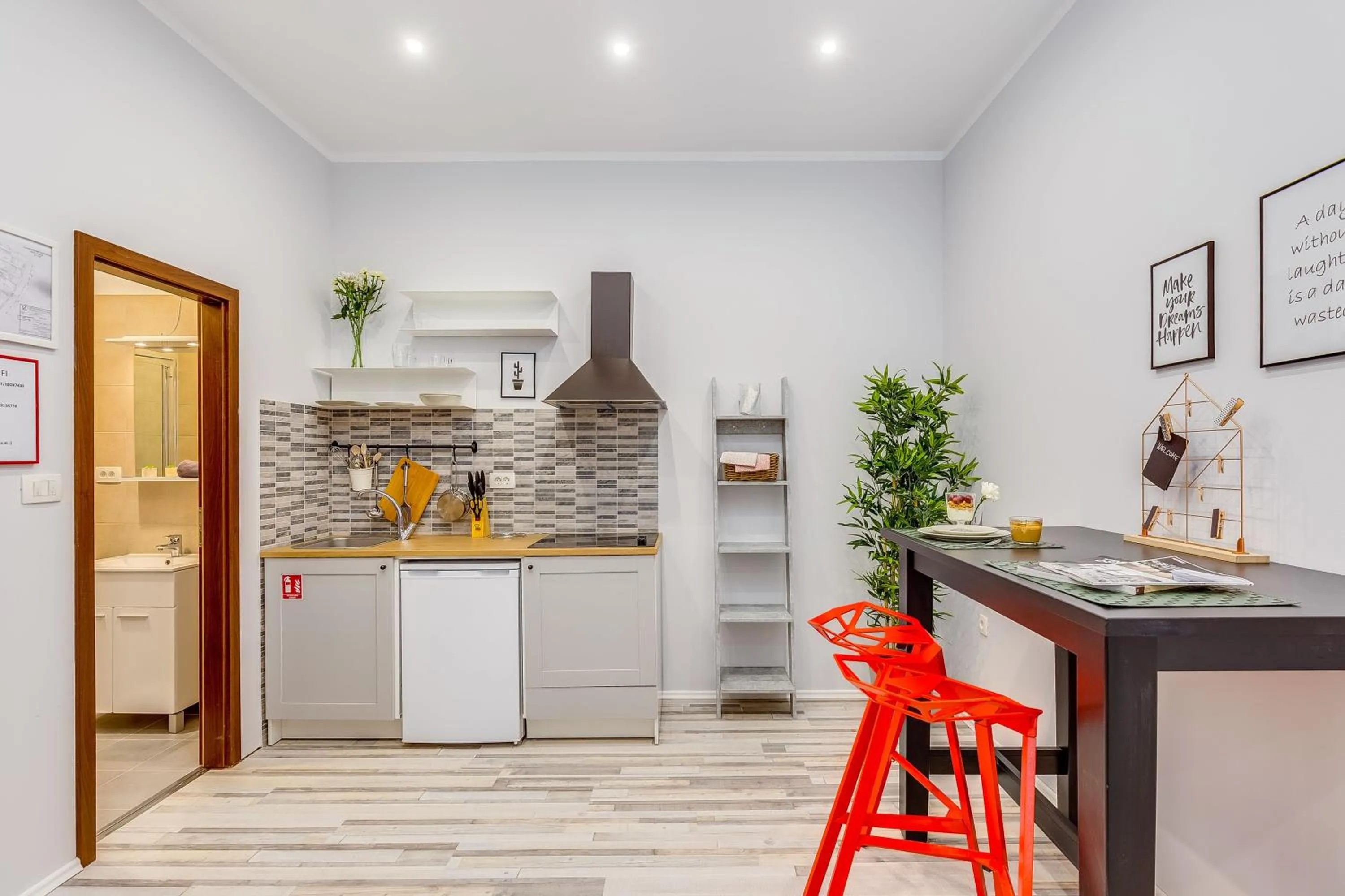 Coffee/tea facilities in Main Square studios
