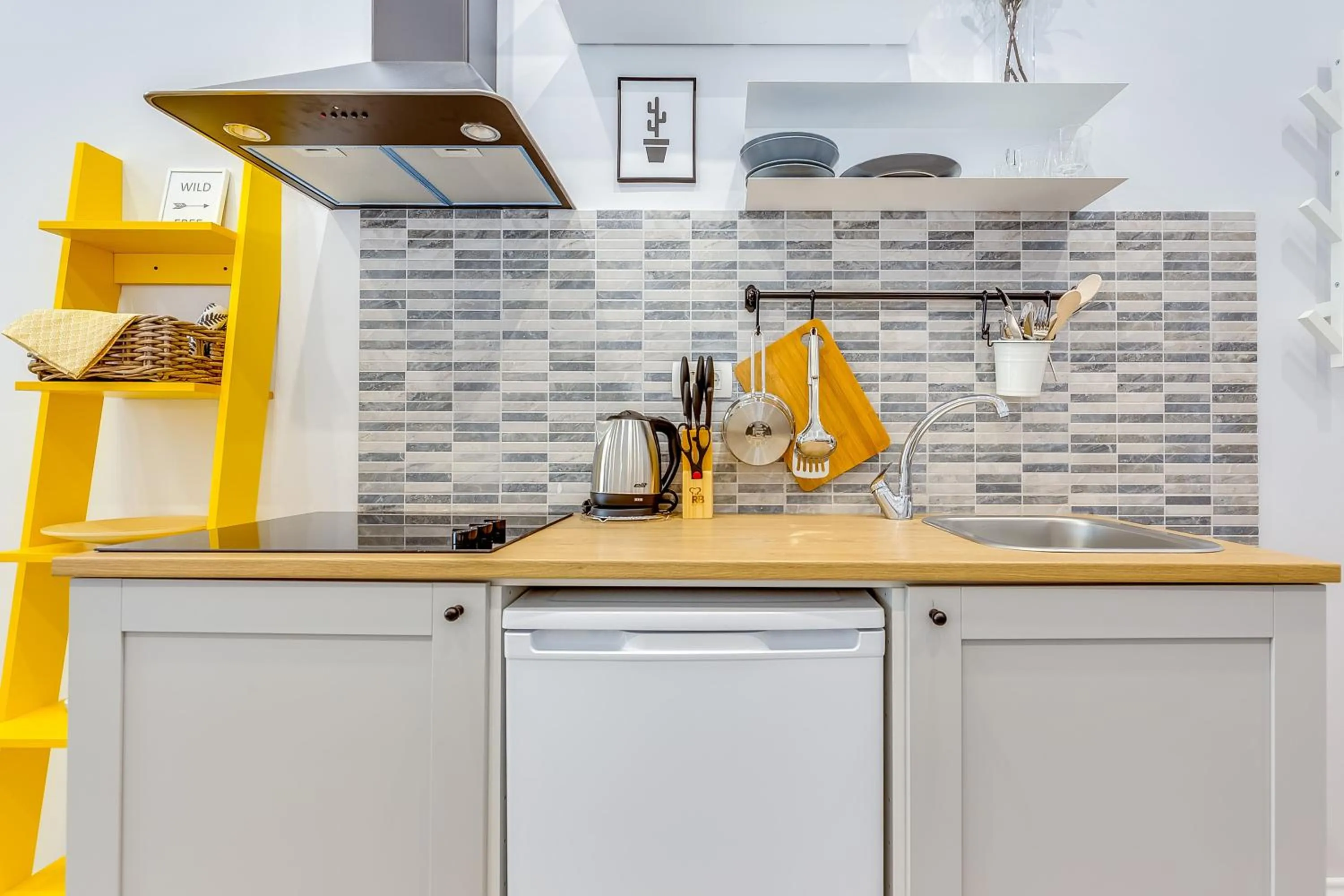 Kitchen or kitchenette in Main Square studios