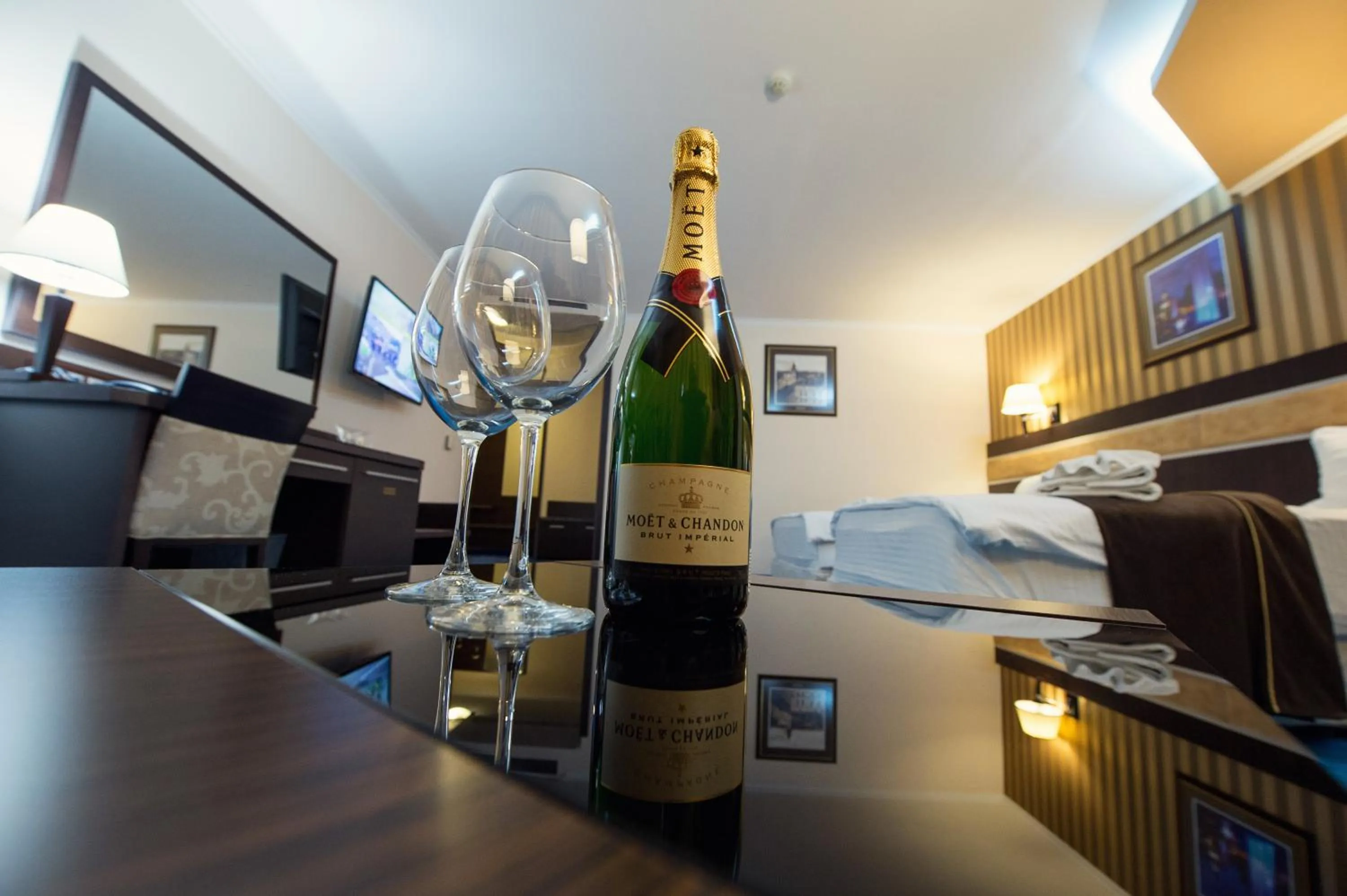 Toilet in Grand Hotel Hebar