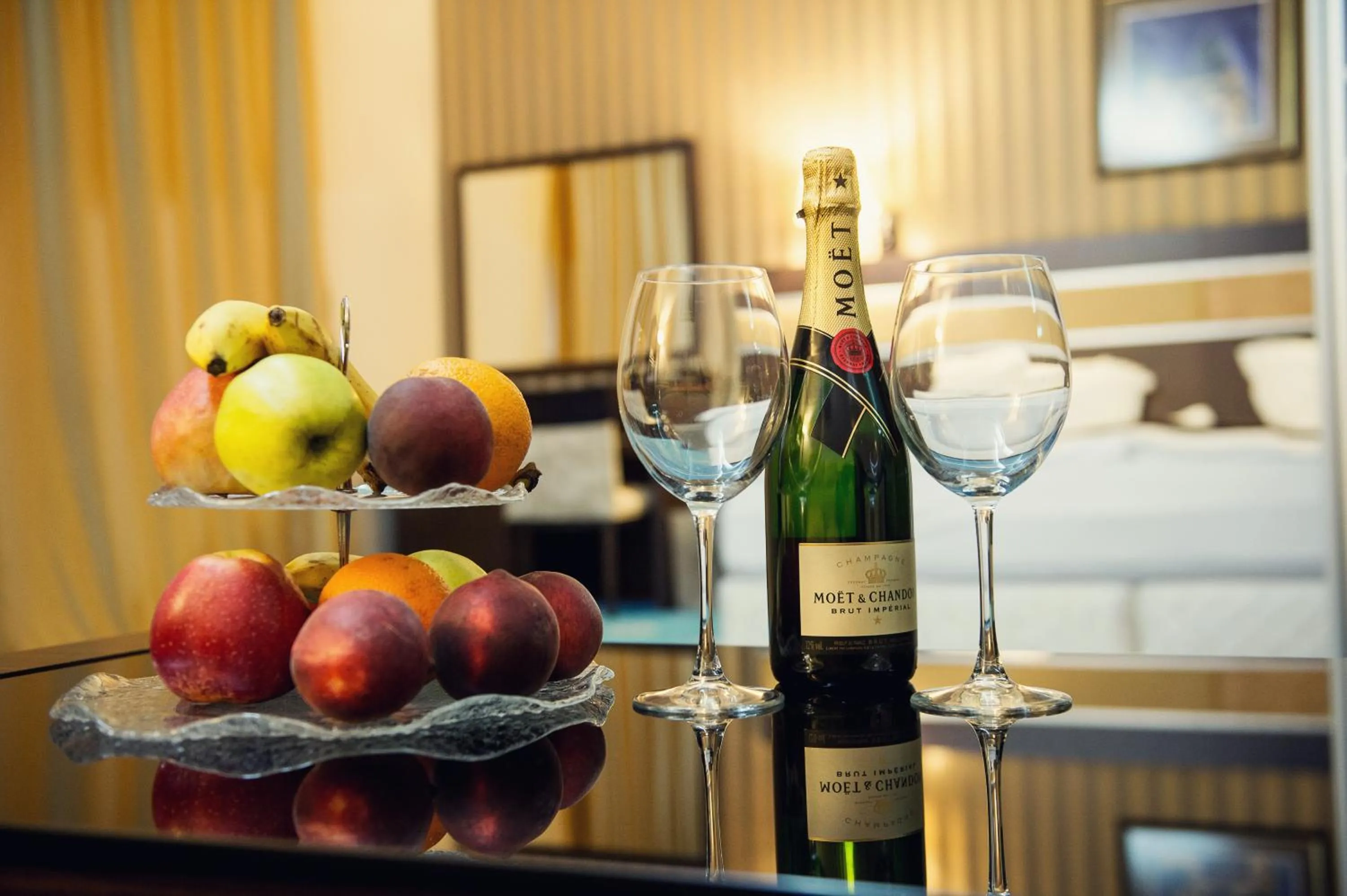 Food in Grand Hotel Hebar