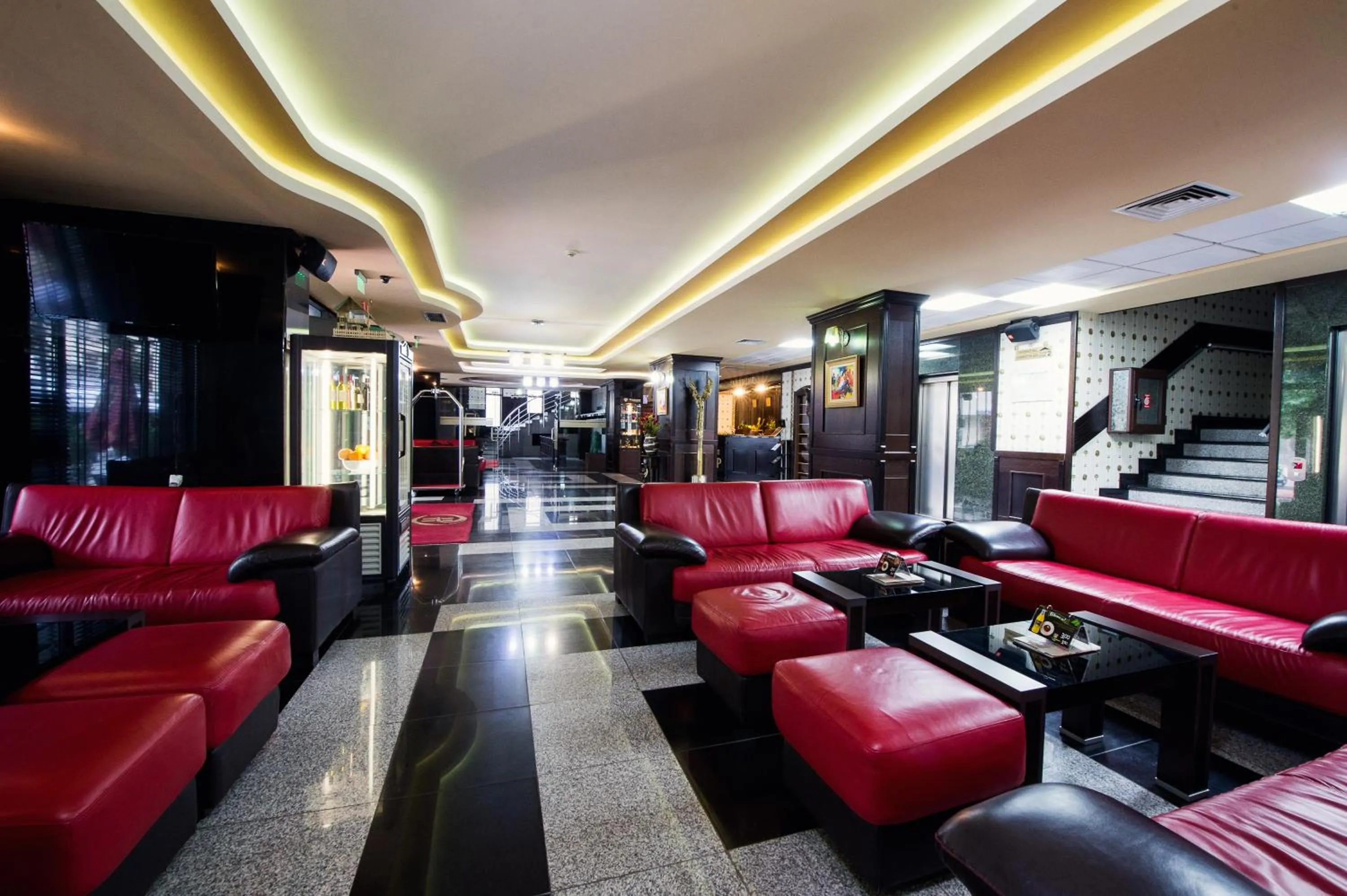 Lobby or reception in Grand Hotel Hebar