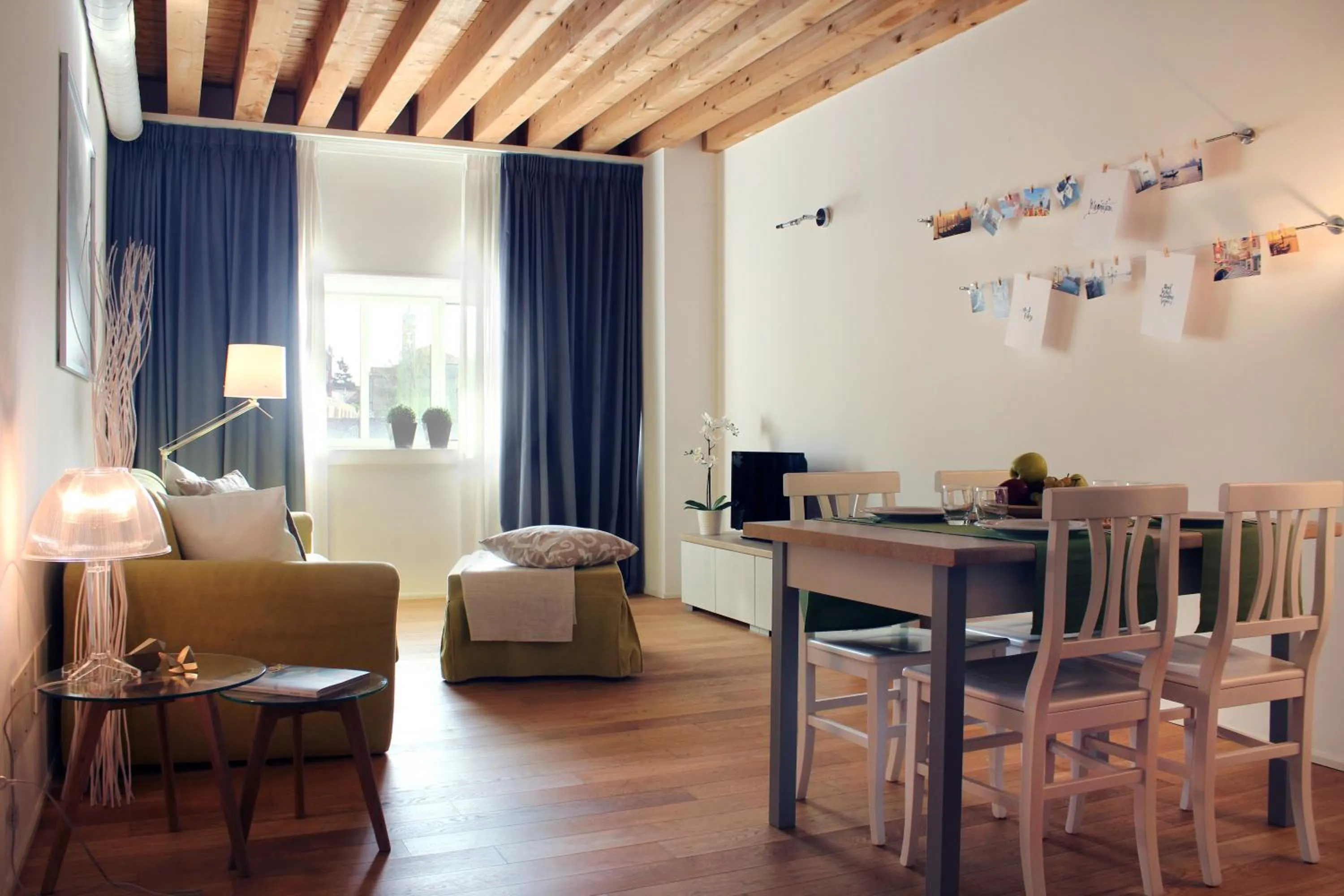 Dining area in Centrale Mazzoni 15