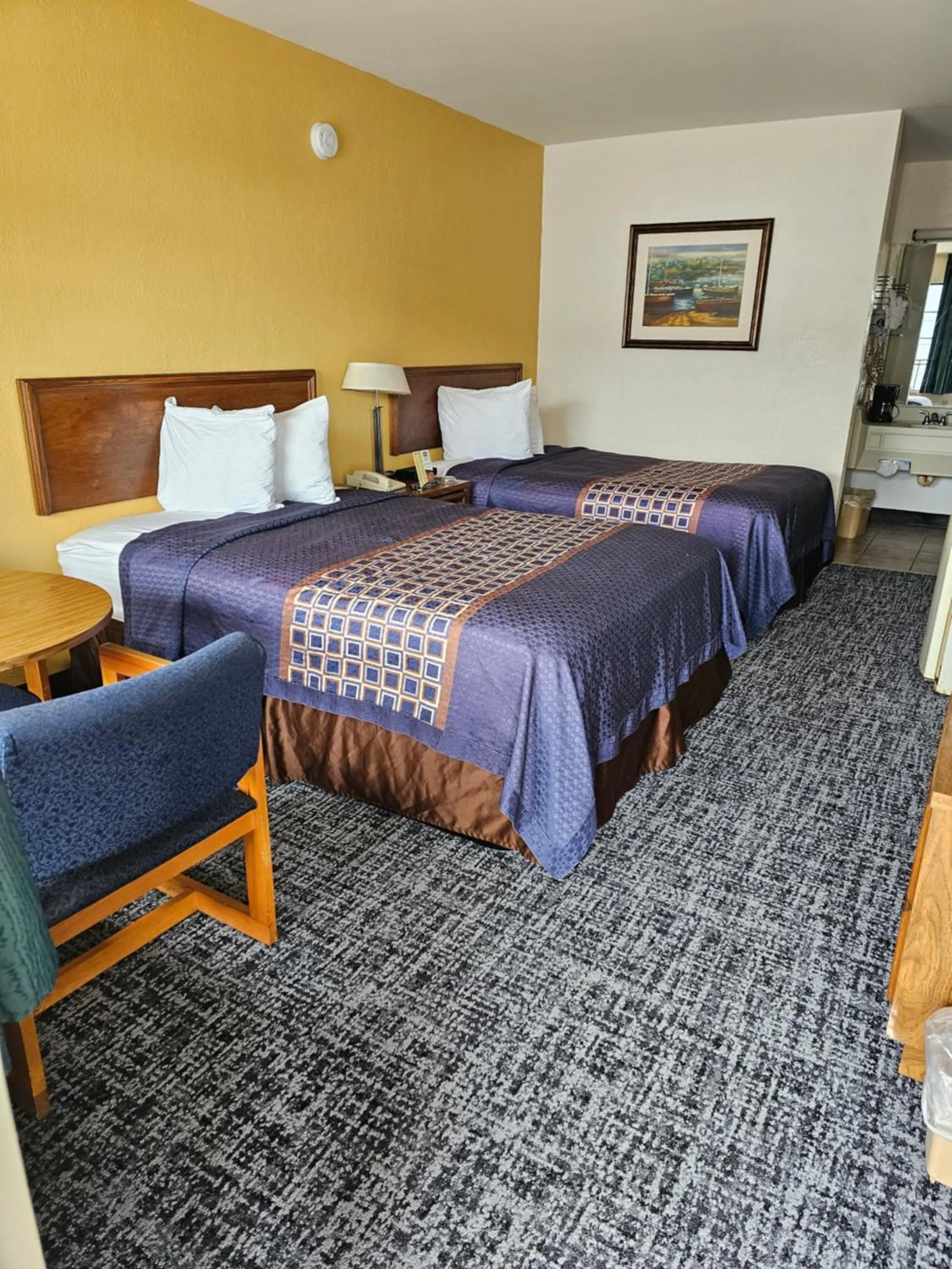 Bedroom, Bed in Bluegrass Extended Stay