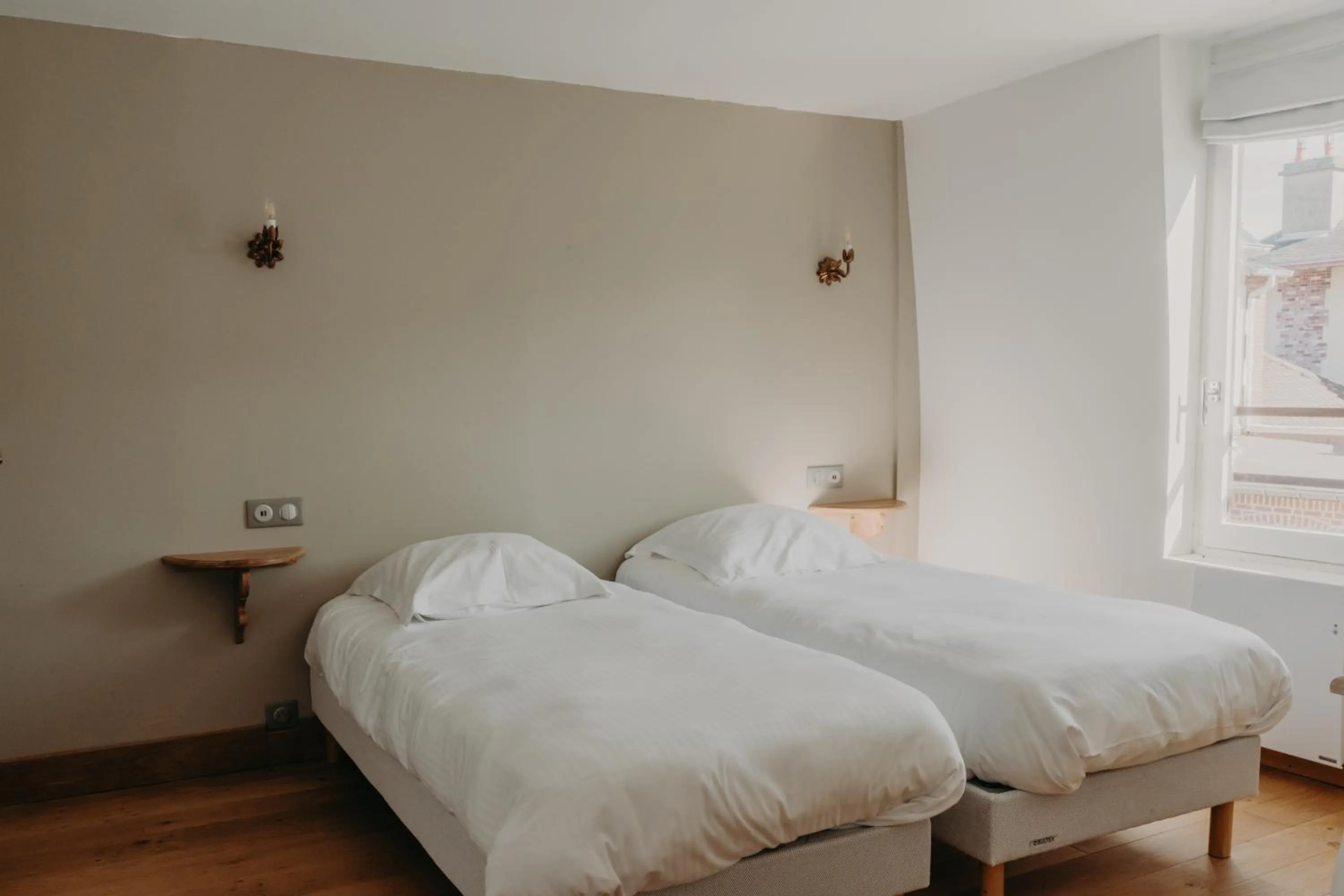 Bedroom, Bed in Les Cabines