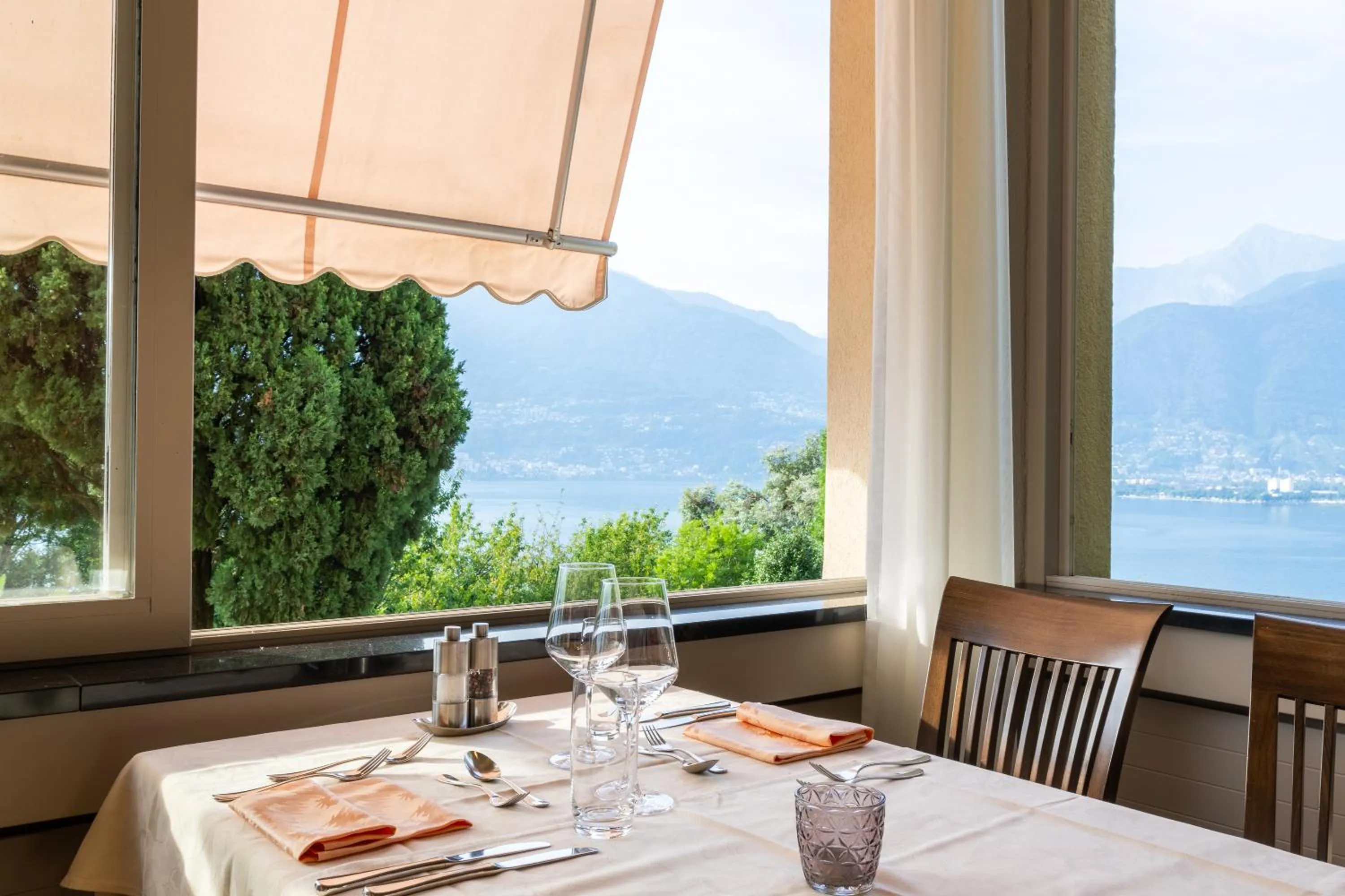 Restaurant/places to eat in Bellavista Swiss Quality Hotel