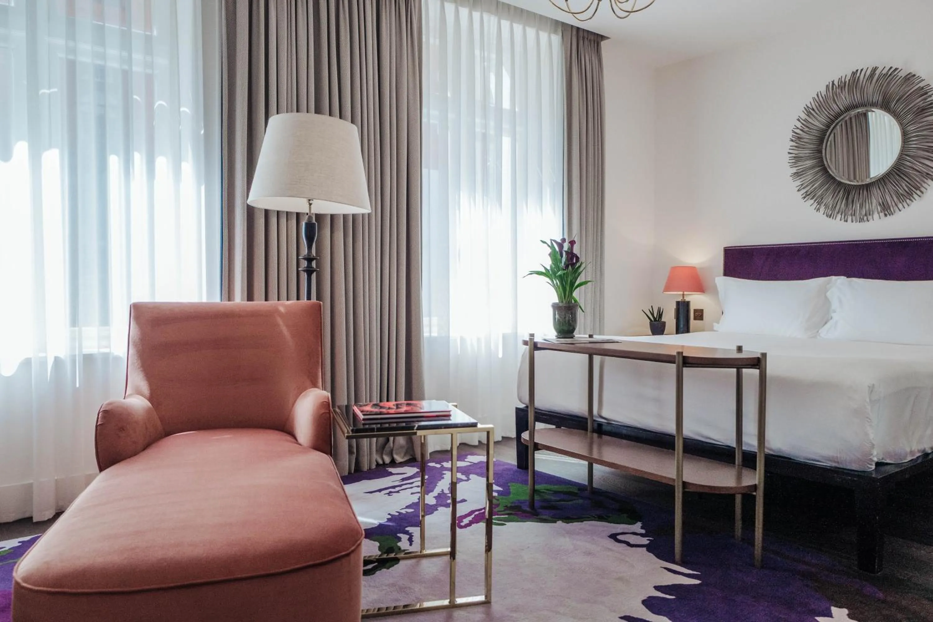 Bedroom, Bed in The Mandrake