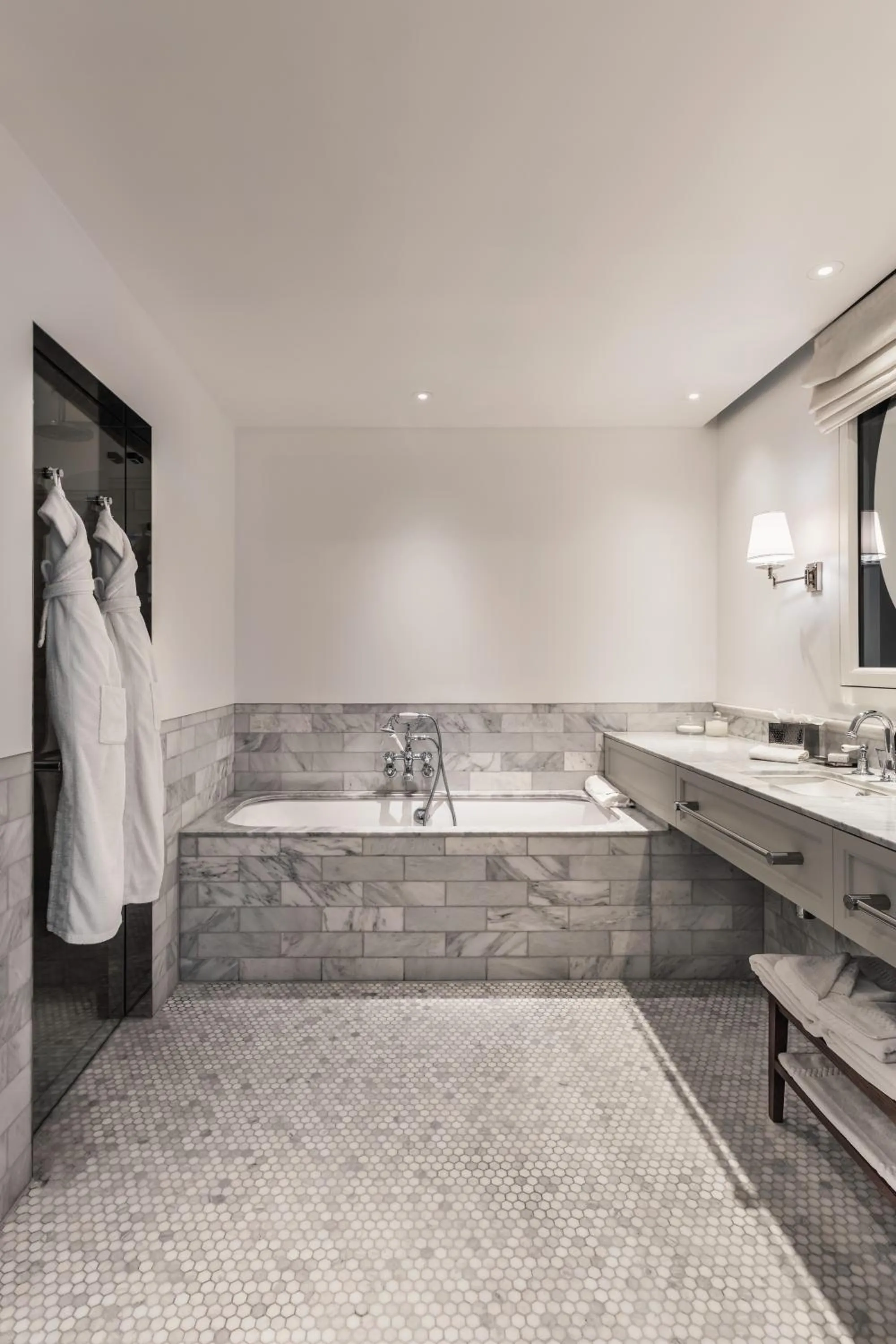 Bedroom, Bed in The Mandrake