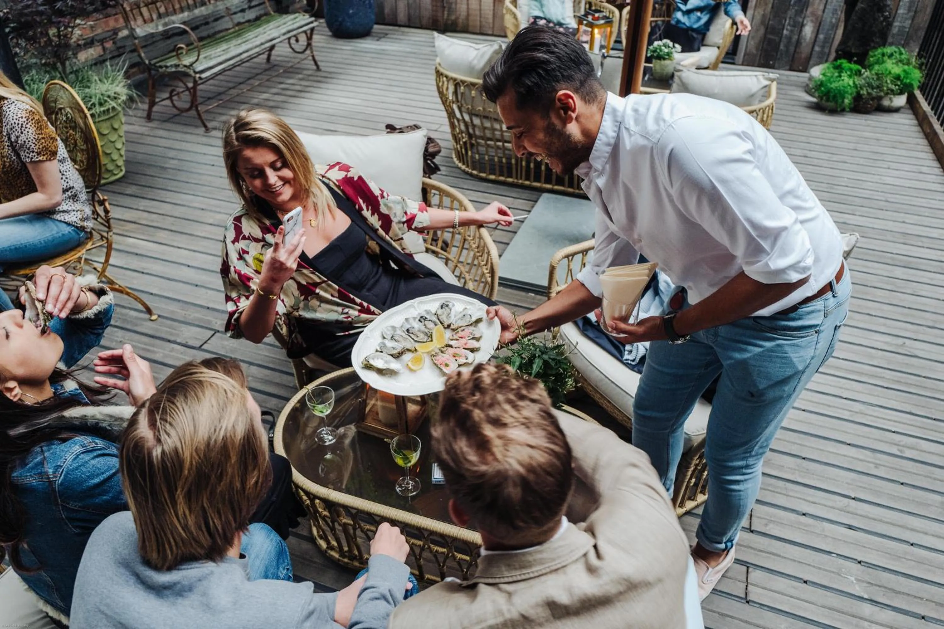 Restaurant/places to eat in The Mandrake