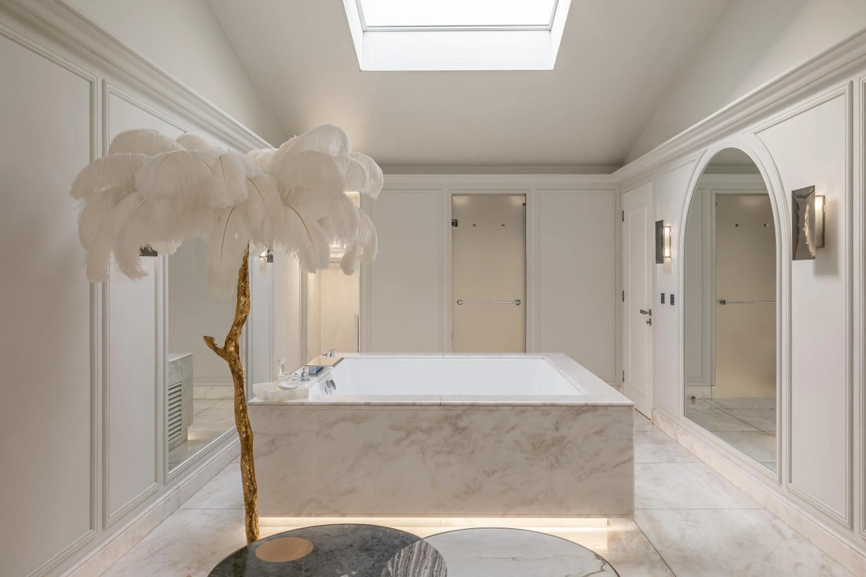 Bathroom in The Mandrake