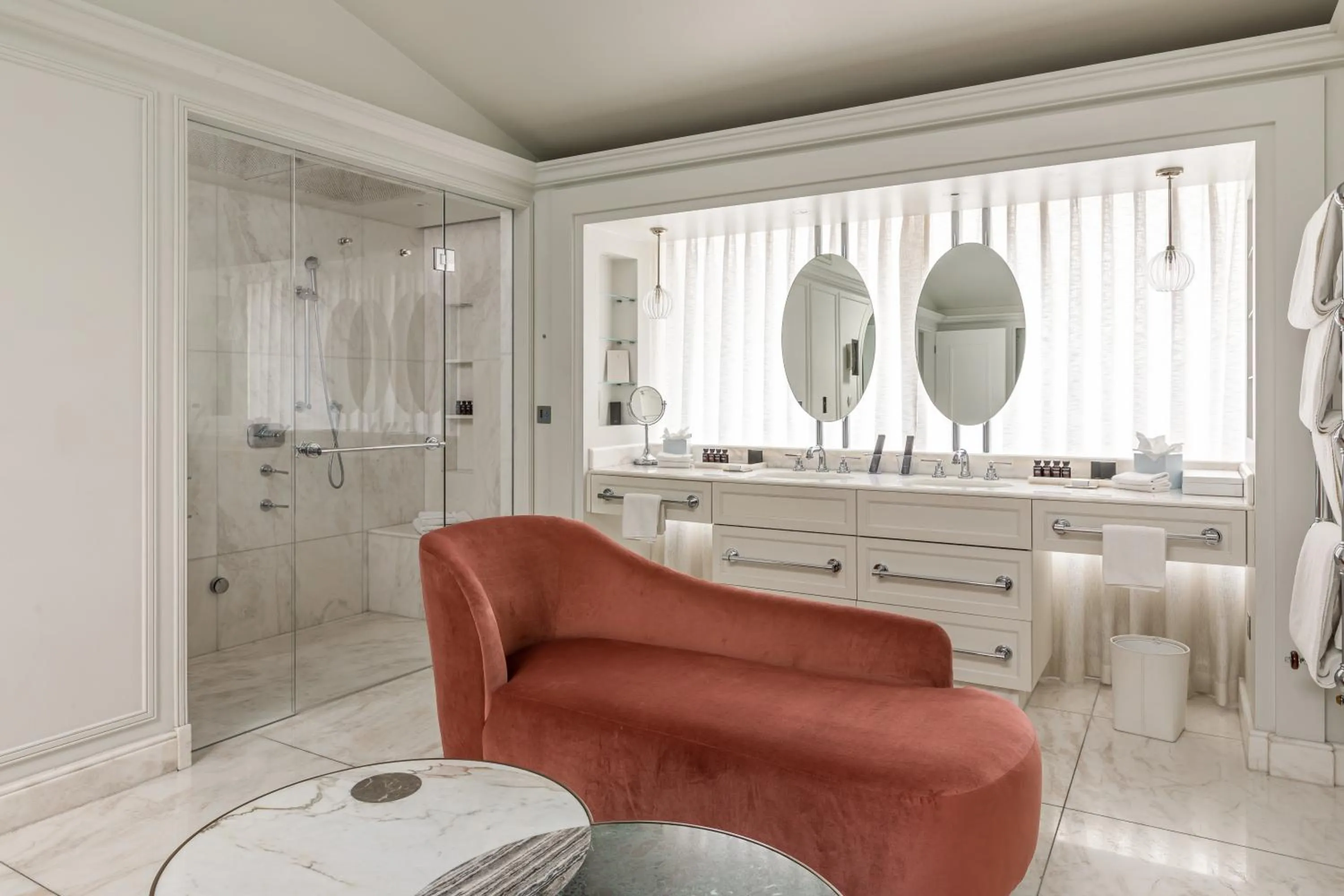 Shower in The Mandrake