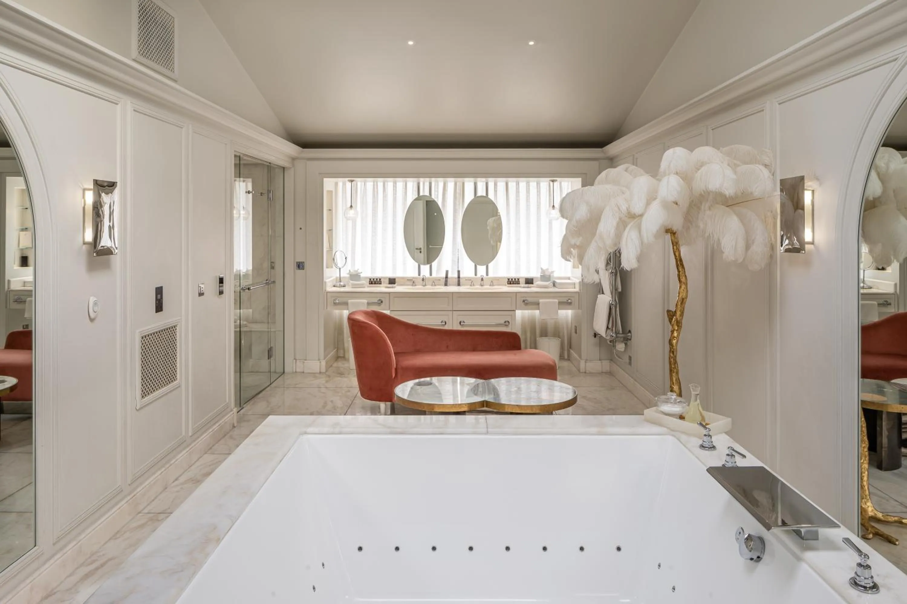 Bathroom, Bed in The Mandrake