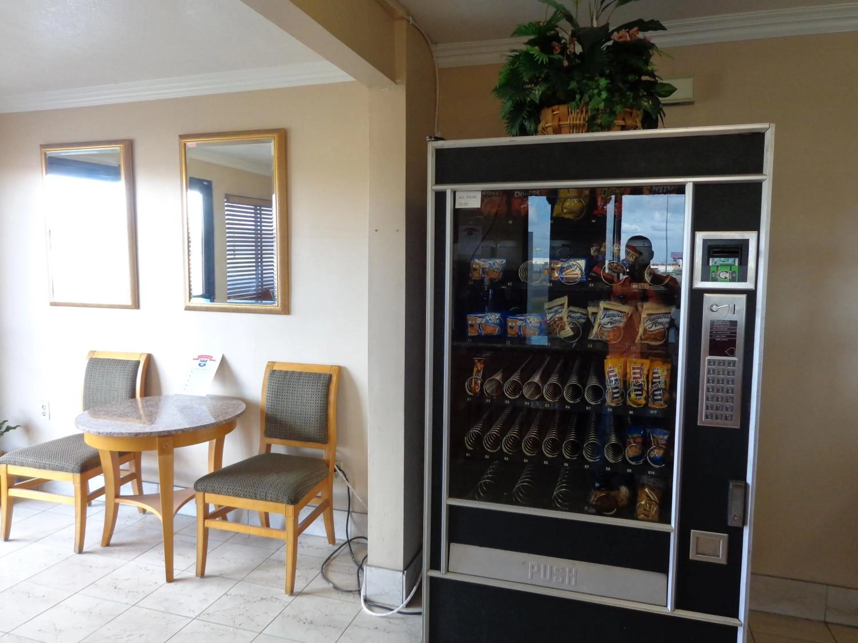 On-site shops in Knights Inn Fairground