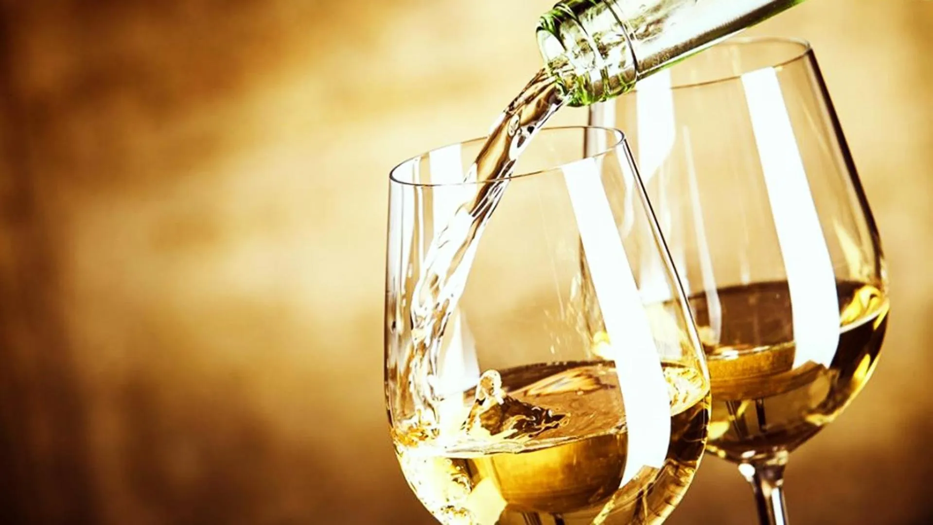 Alcoholic drinks in Agrinho Suites & Spa Gerês