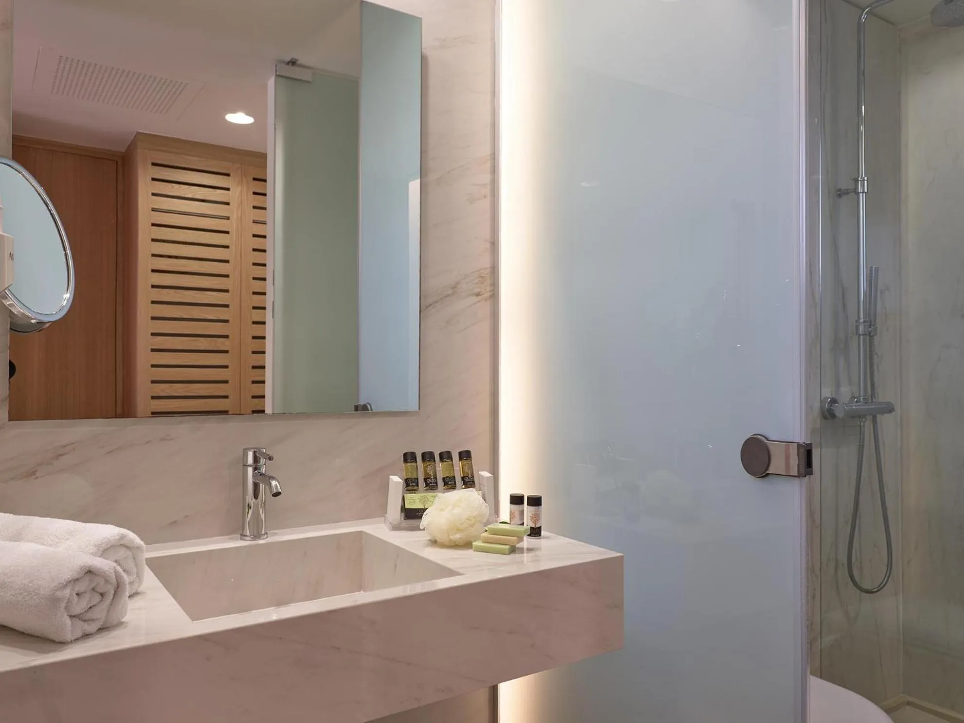 Bathroom in Pilot Beach Resort