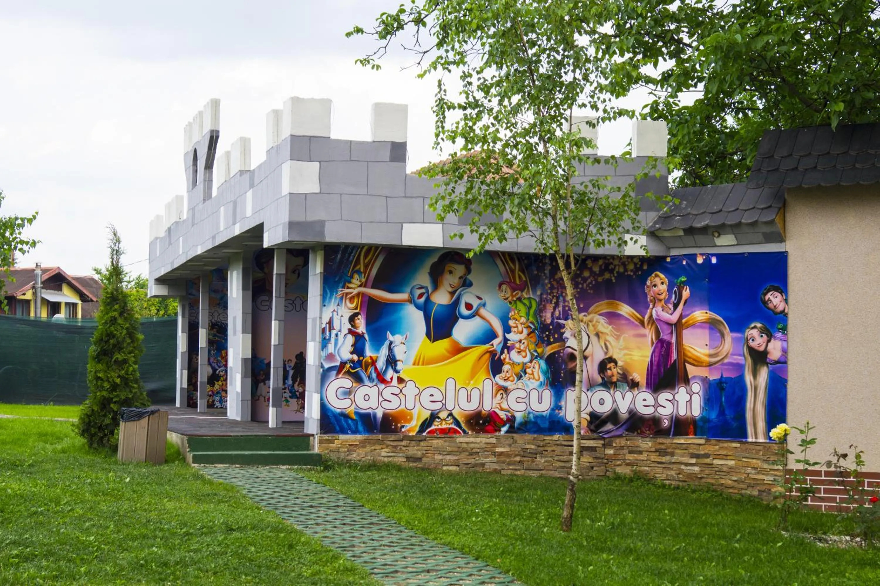 Children play ground in Hotel Baia Rosie Resort