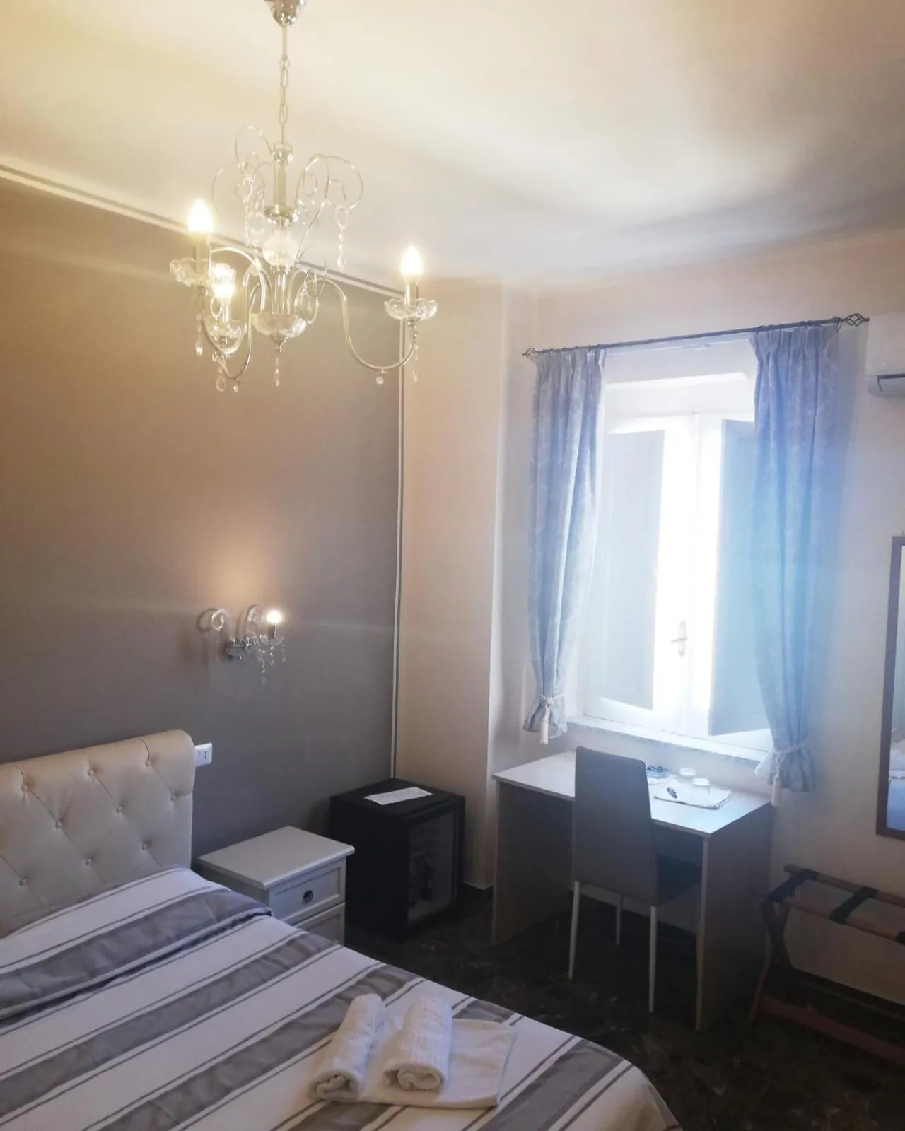 Photo of the whole room, Bed in B&B The Tower