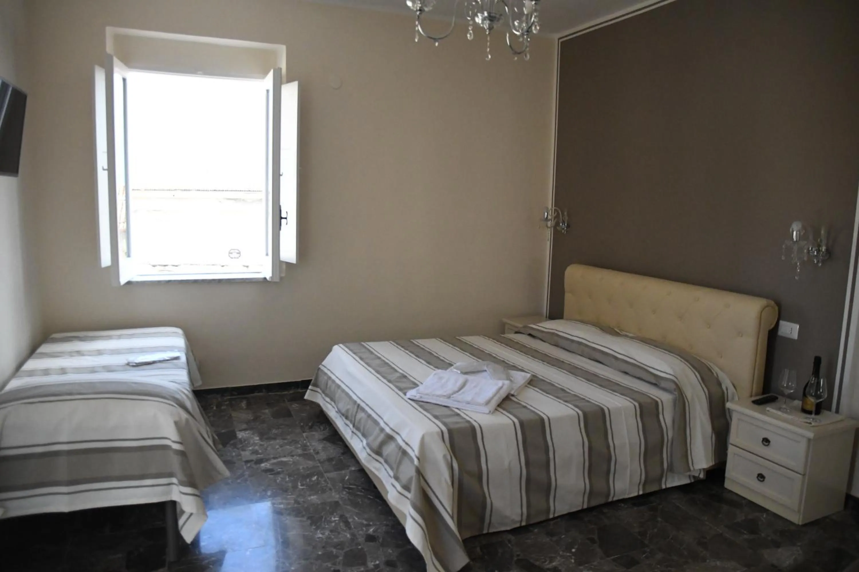 Photo of the whole room, Bed in B&B The Tower